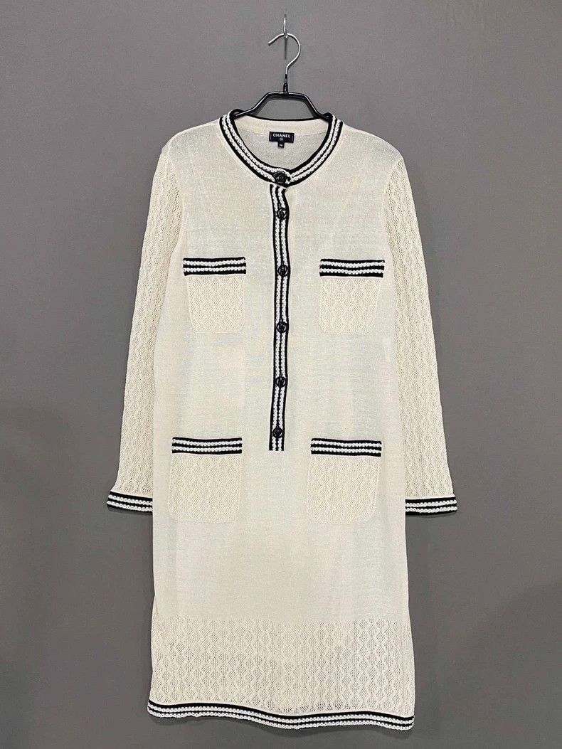 Chanel Chanel Black striped four-pocket dress 2504-Nextarrow Size XS / US 0-2 / IT 36-38 - 1 Thumbnail