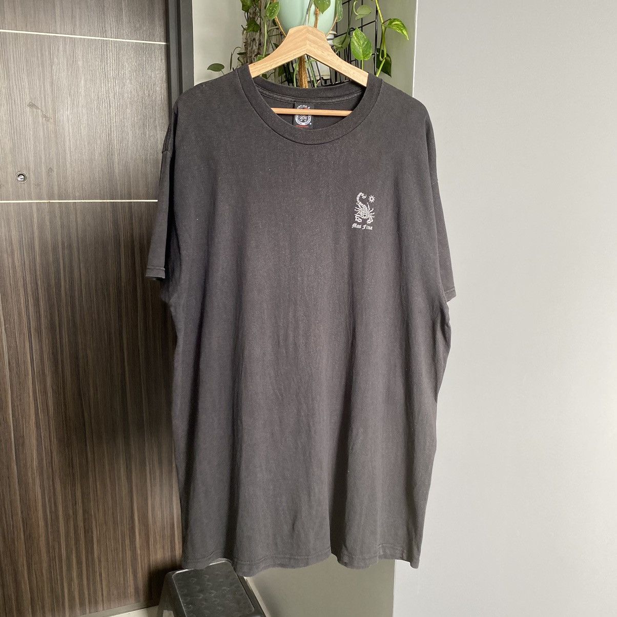 Vintage Thrashed Faded Vintage 90s Scorpion Bay Surfboard ERD GRUNGE Size US XL / EU 56 / 4 - 2 Thumbnail