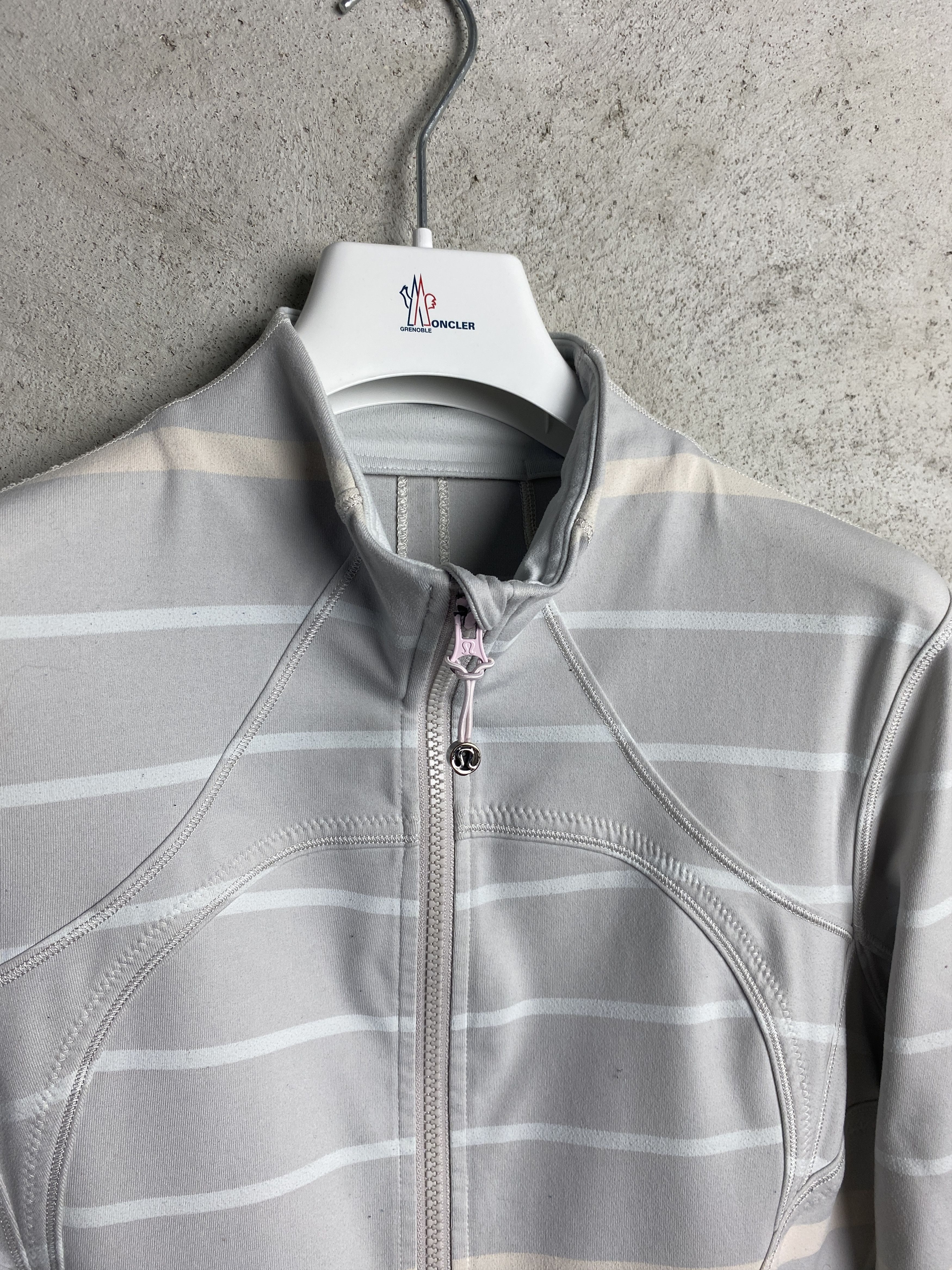 Lululemon Lululemon Define jacket striped sweatshirt yoga pilates Size L / US 10 / IT 46 - 2 Thumbnail