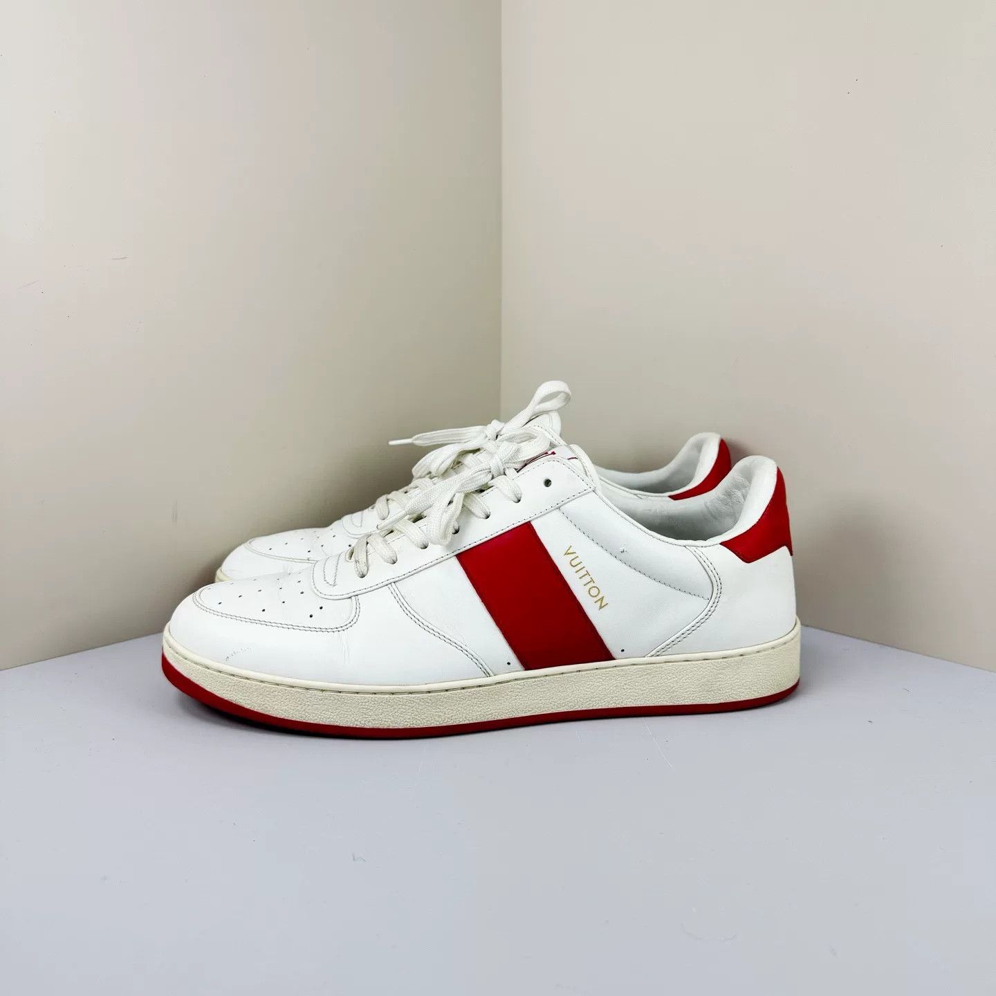 Louis Vuitton louis vuitton white red casual sneakers Size US 7 / EU 40 - 1 Thumbnail