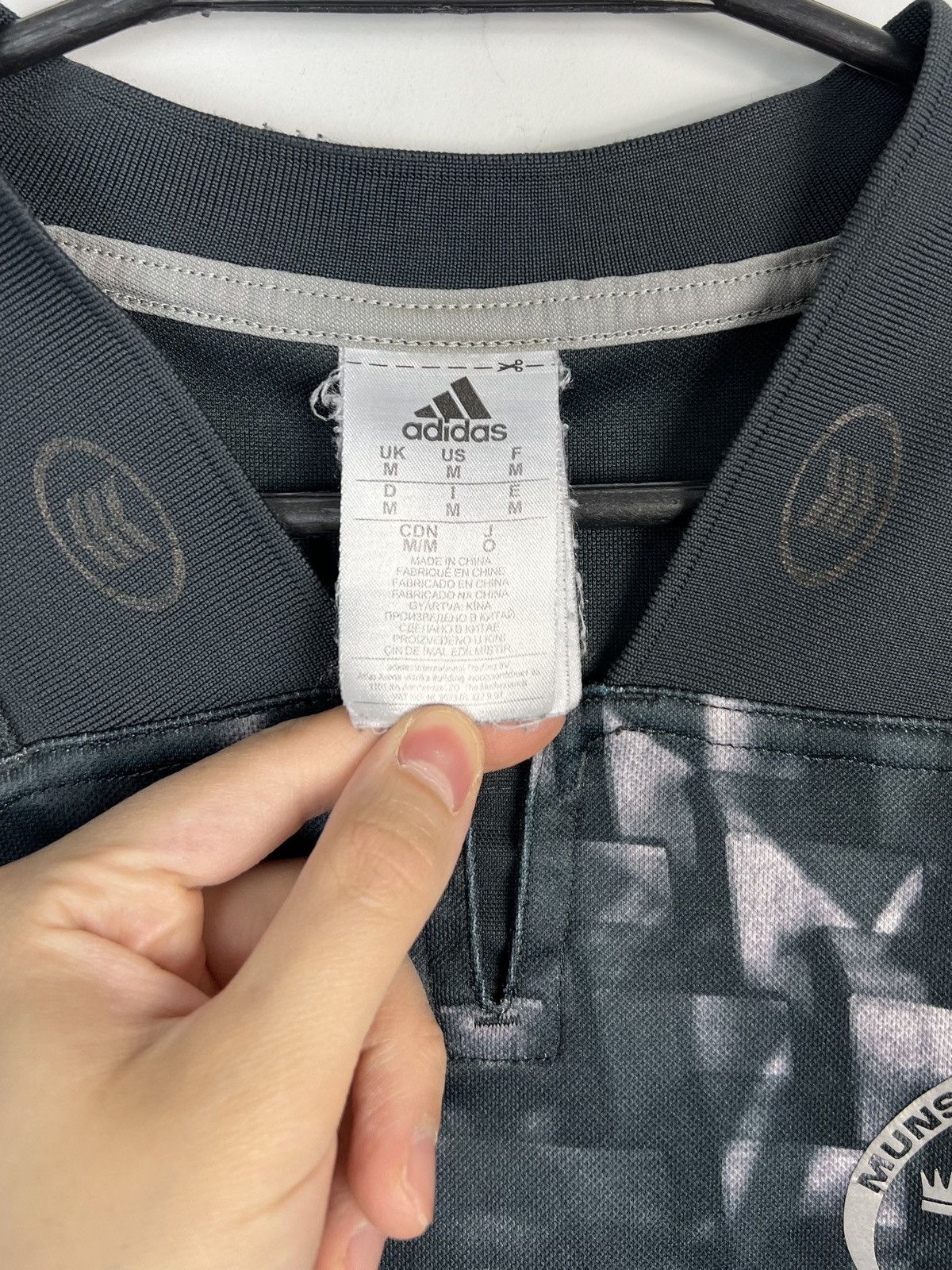 Adidas Jersey Adidas Munster Rugby 2017/2018 Away Tshirt Size US M / EU 48-50 / 2 - 3 Thumbnail