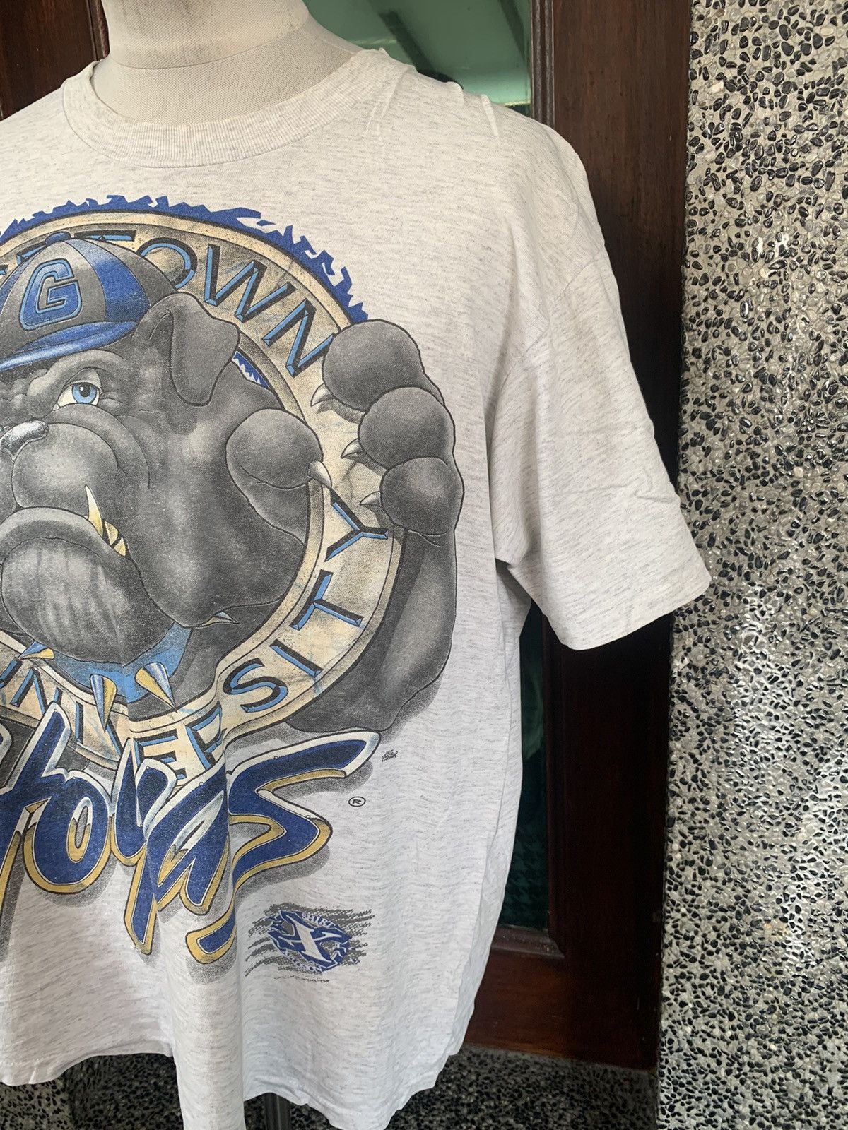 Vintage Vintage 90s University Of Georgetown Hoyas T shirt Size US L / EU 52-54 / 3 - 5 Thumbnail