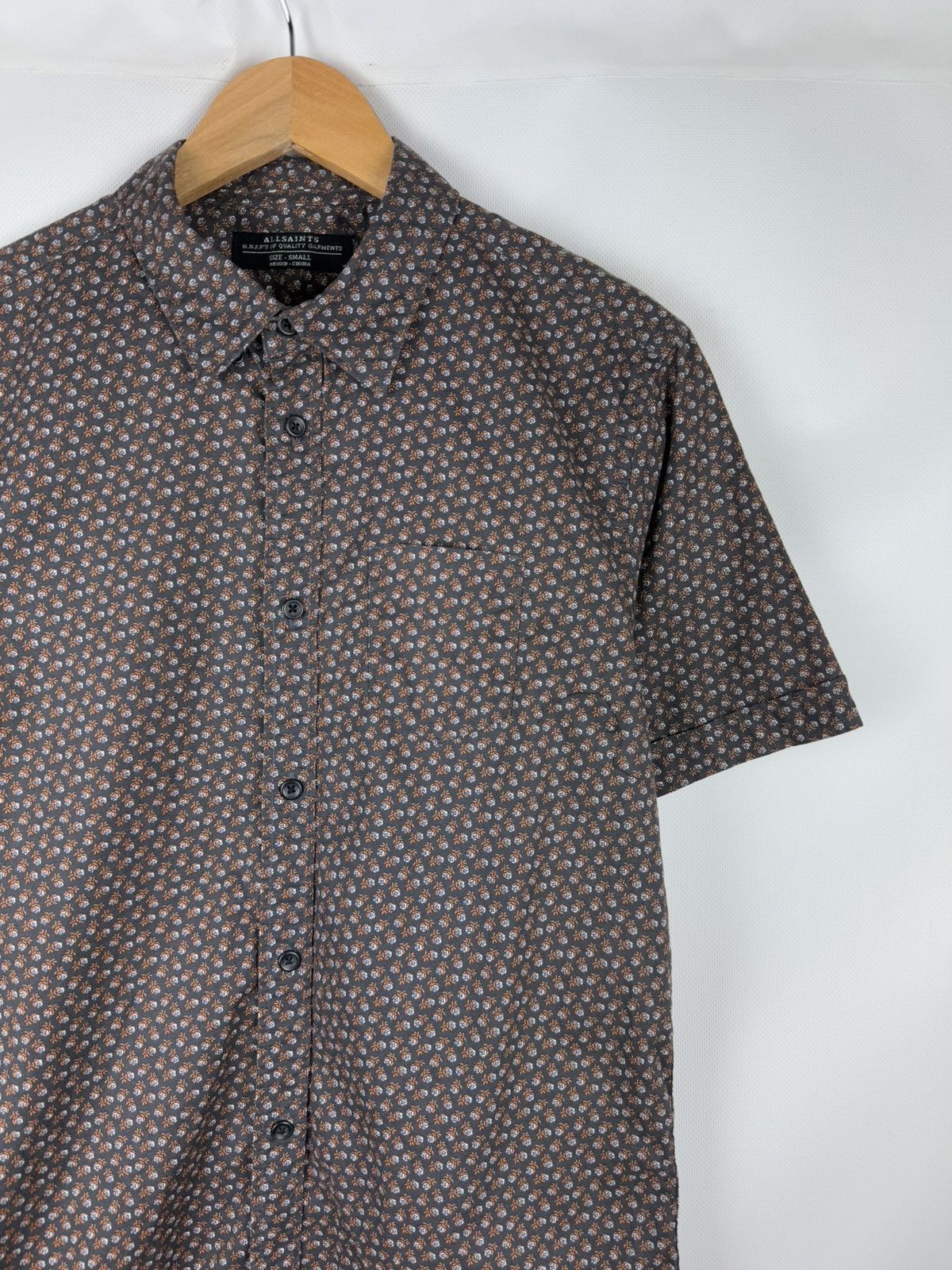 Allsaints Allsaints Hibiscus SS Overprinted Hawaiian Button Up Shirt Size US S / EU 44-46 / 1 - 5 Thumbnail
