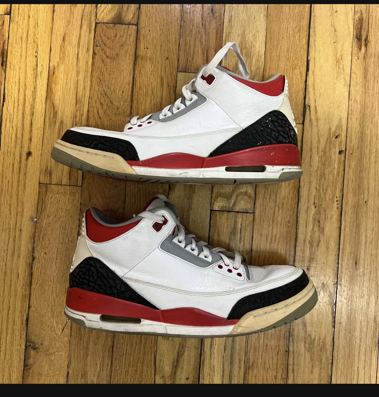 Jordan Brand Air Jordan 3 Retro 'Fire Red' 2013 Size US 10 / EU 43 - 2 Thumbnail