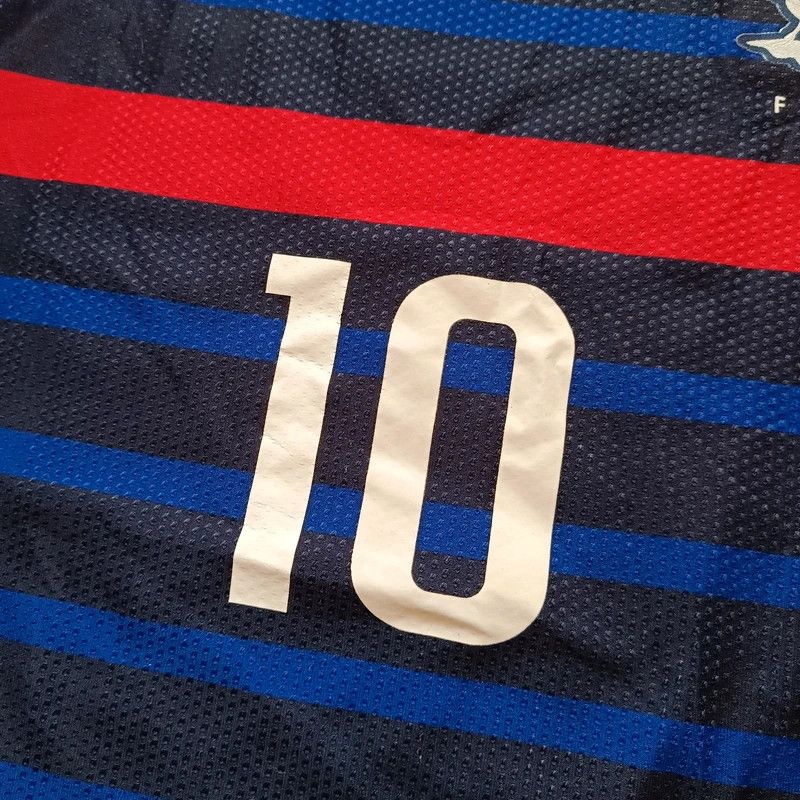 Nike Kylian Mbappe #10 France 2020-2021 Player Issue Jersey M Size US M / EU 48-50 / 2 - 14 Thumbnail