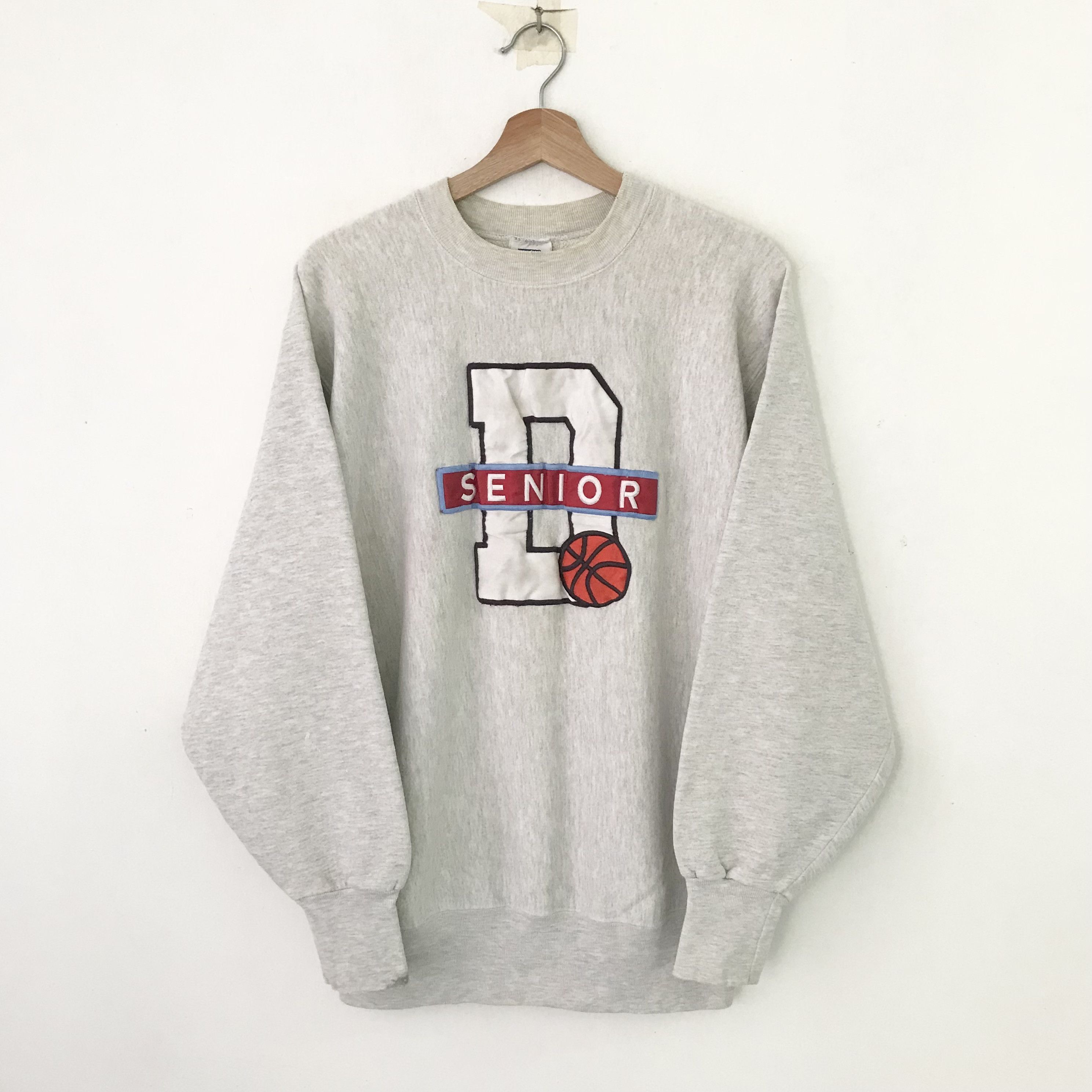 Vintage Vintage 90's Dubuque Senior Gray Sweatshirt - 314 Size US L / EU 52-54 / 3 - 1 Thumbnail
