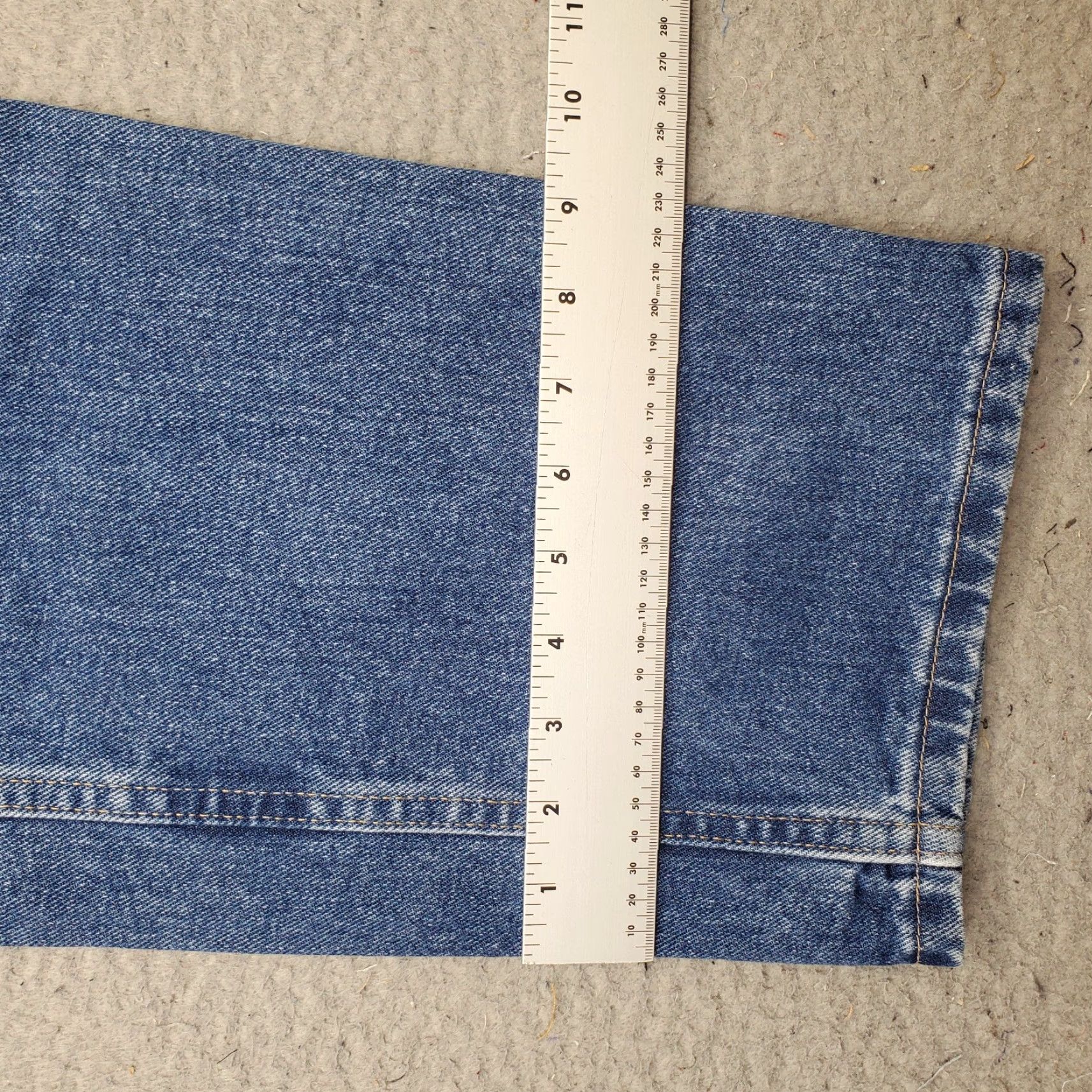 Wrangler Wrangler Rugged Wear Jeans Mens 36x32 Blue Denim Relaxed Fit 1035001AL Denim 5-Pocket Mens Size 36 Blue Jeans Wrangler Rugged Wear 1035001AL Size US 36 / EU 52 - 6 Thumbnail