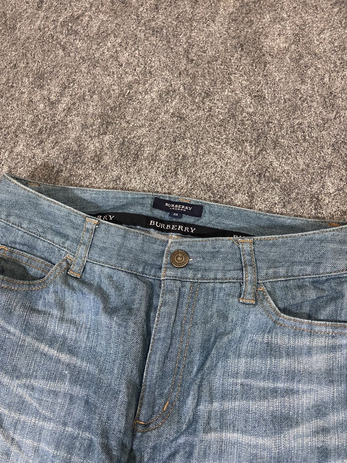 Burberry × Vintage Vintage Y2K burberry london denim pants Size 26" / US 2 / IT 38 - 5 Thumbnail