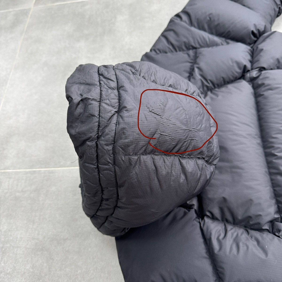Montbell Montbell Down Jacket Waterproof Windstopper Size 115/XL/XXL Size US XL / EU 56 / 4 - 25 Thumbnail