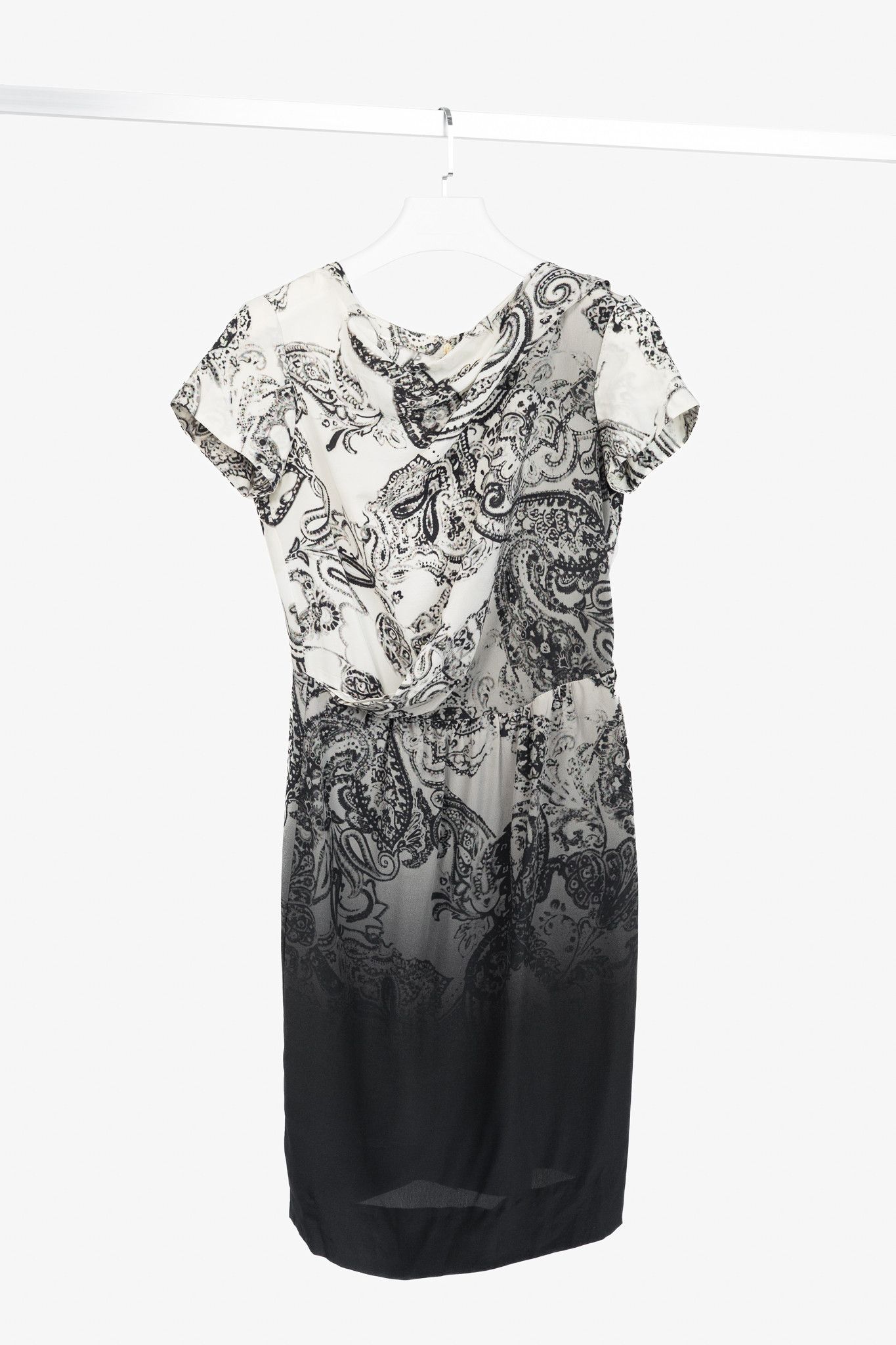 Etro Etro White & Black Ombre Paisley Silk-Crepe Dress Size M / US 6-8 / IT 42-44 - 1 Thumbnail