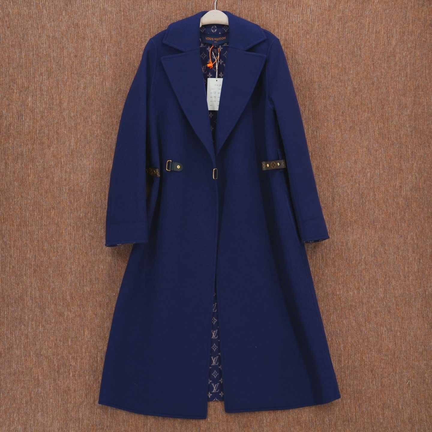 Louis Vuitton Louis Vuitton Heavy Coat 37 Men Size US S / EU 44-46 / 1 - 1 Thumbnail