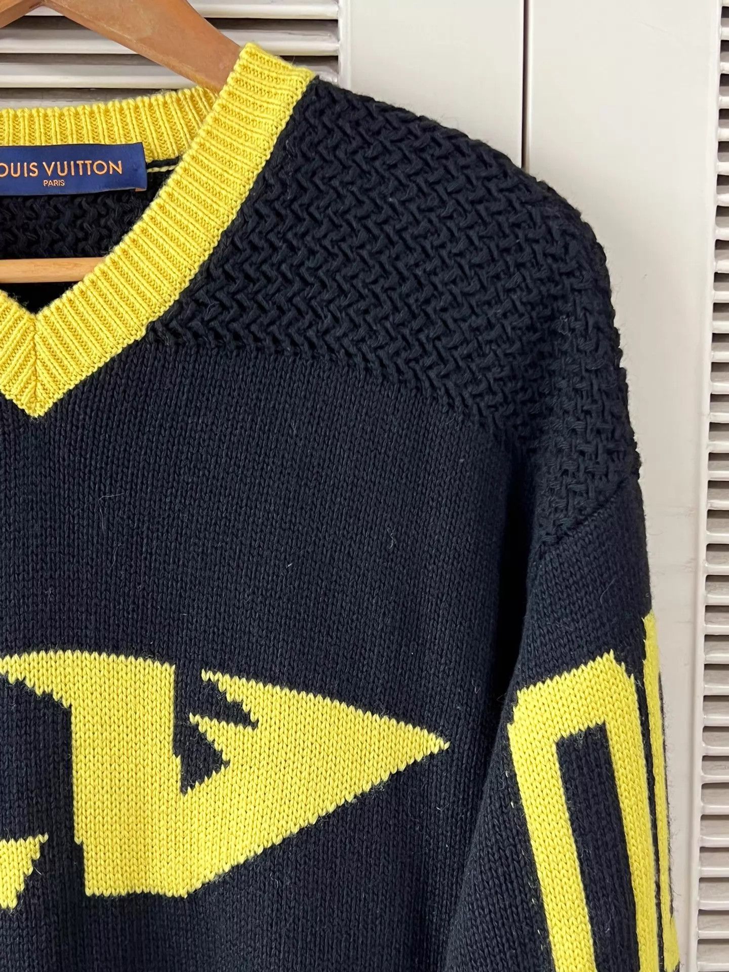 Louis Vuitton LV Black & Yellow color blocked Vneck jersey M Size US M / EU 48-50 / 2 - 4 Thumbnail