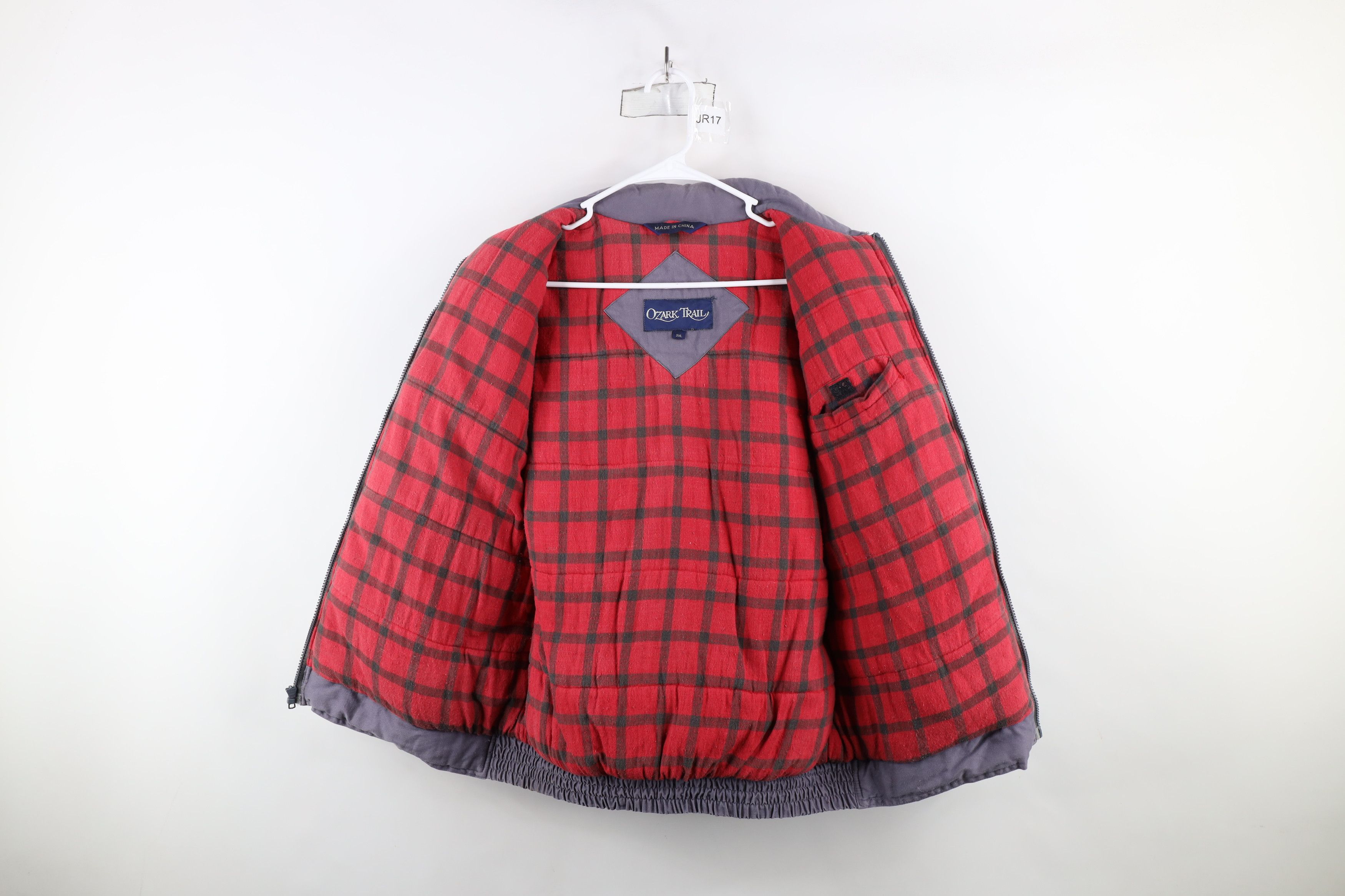 Vintage Vintage 90s Streetwear Flannel Lined Puffer Vest Jacket Gray Size US XXL / EU 58 / 5 - 10 Thumbnail