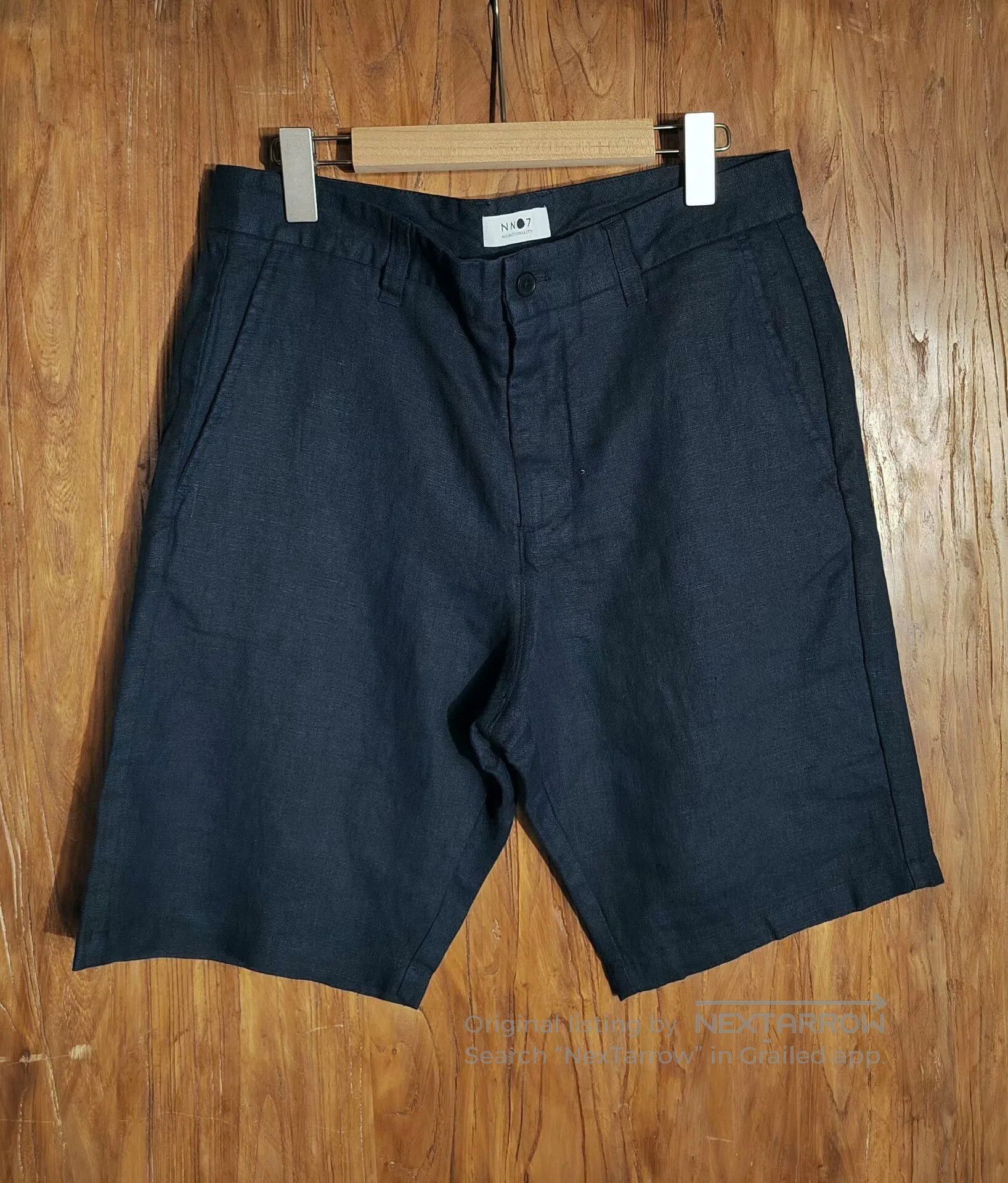 NN07 Linen Shorts in Dark Blue.
