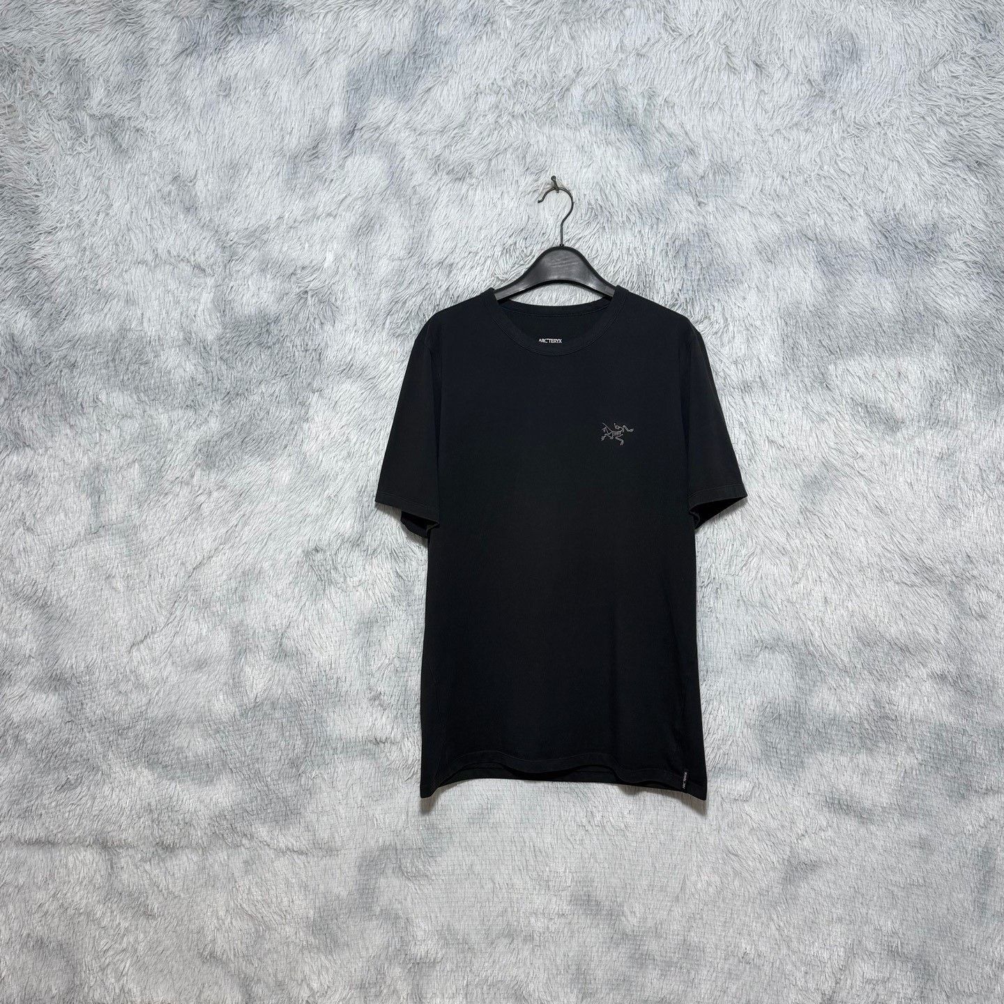 Arc'teryx Arcteryx Men's Captive Logo Short-Sleeve T-Shirt Size US L / EU 52-54 / 3 - 1 Thumbnail