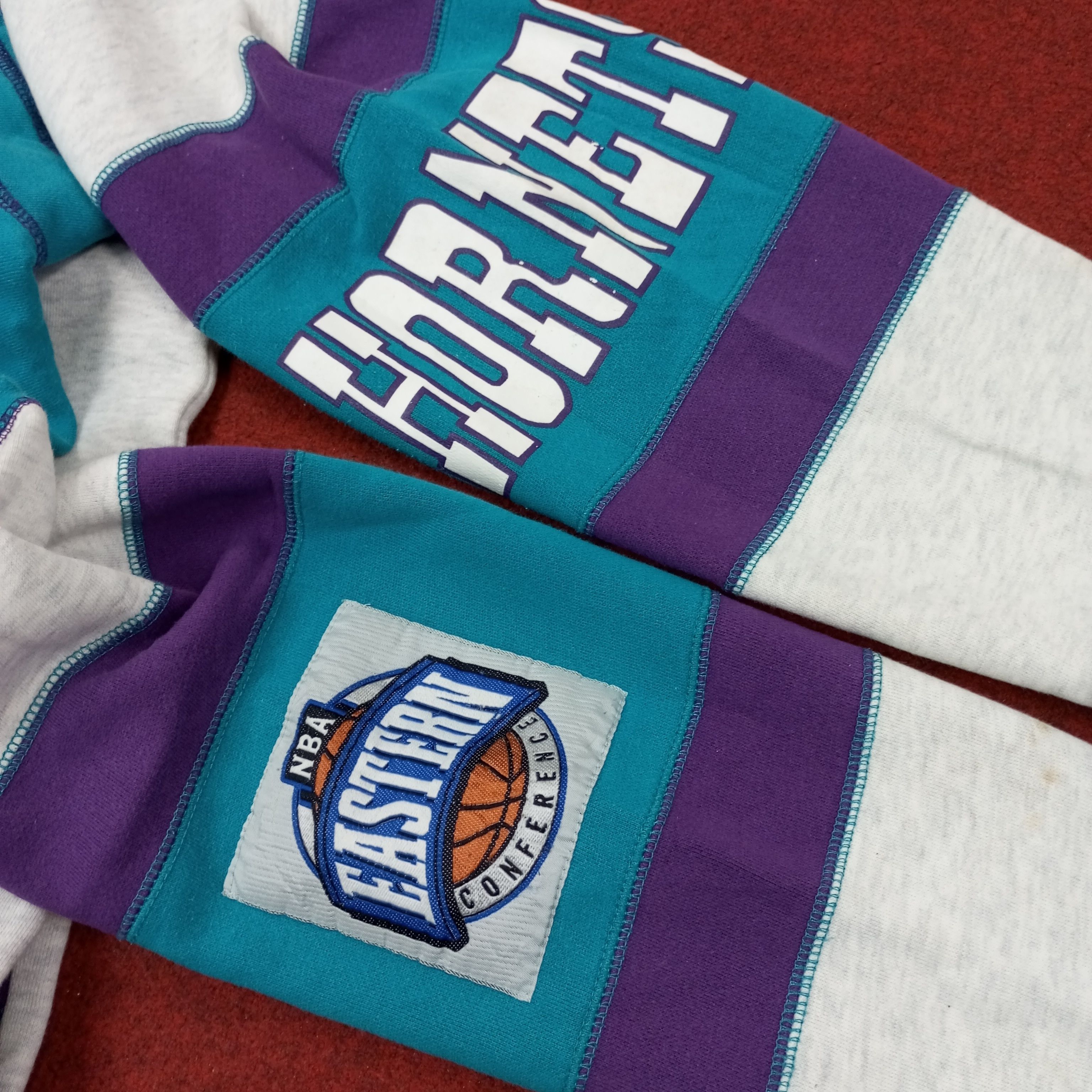 NBA NBA Charlotte Hornets Basketball Team Sweatshirt c246n27 Size US M / EU 48-50 / 2 - 11 Thumbnail