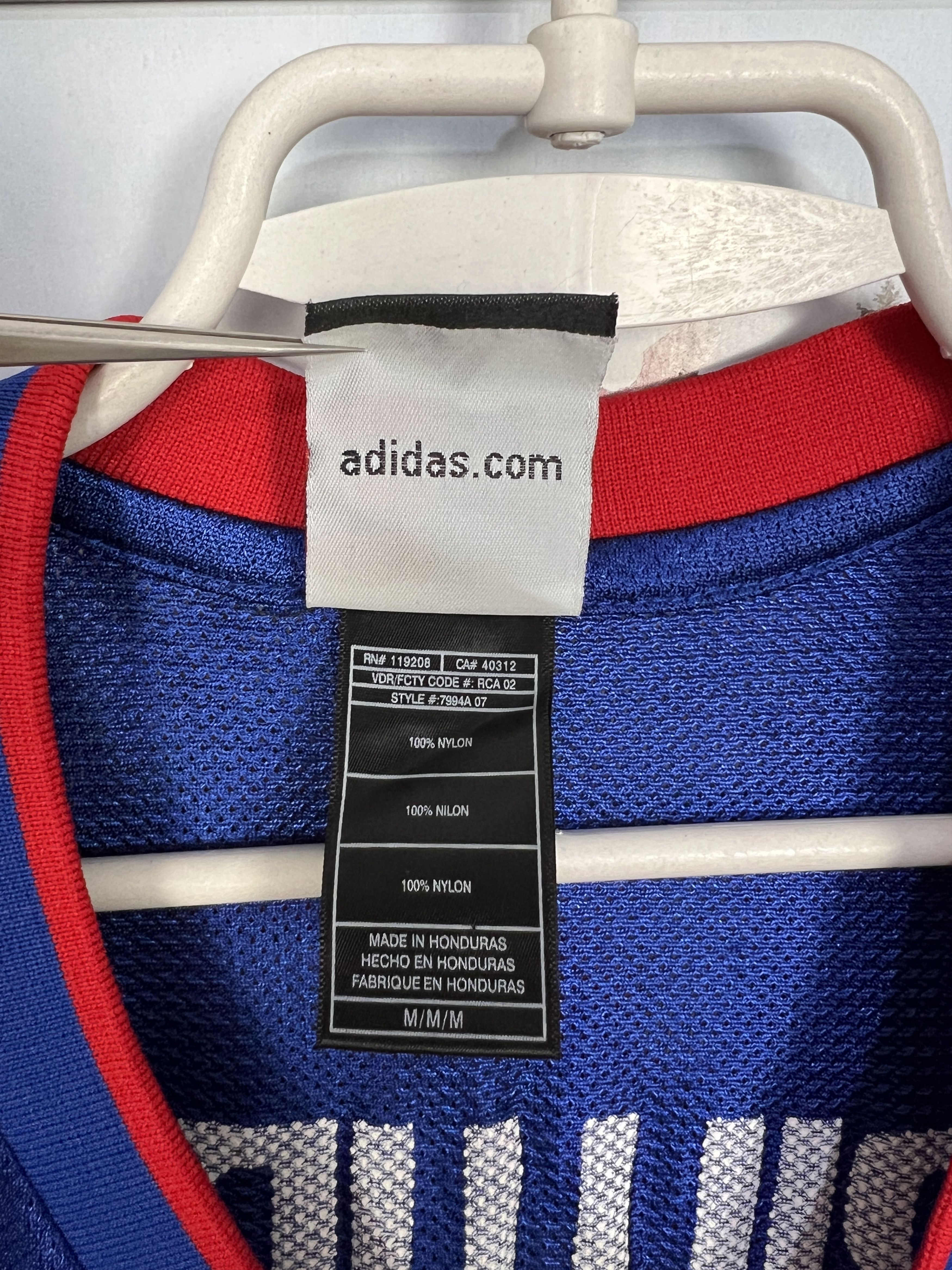 Adidas Vintage Adidas Detroit Pistons #1 Billups NBA Blue Jersey Size US M / EU 48-50 / 2 - 8 Thumbnail