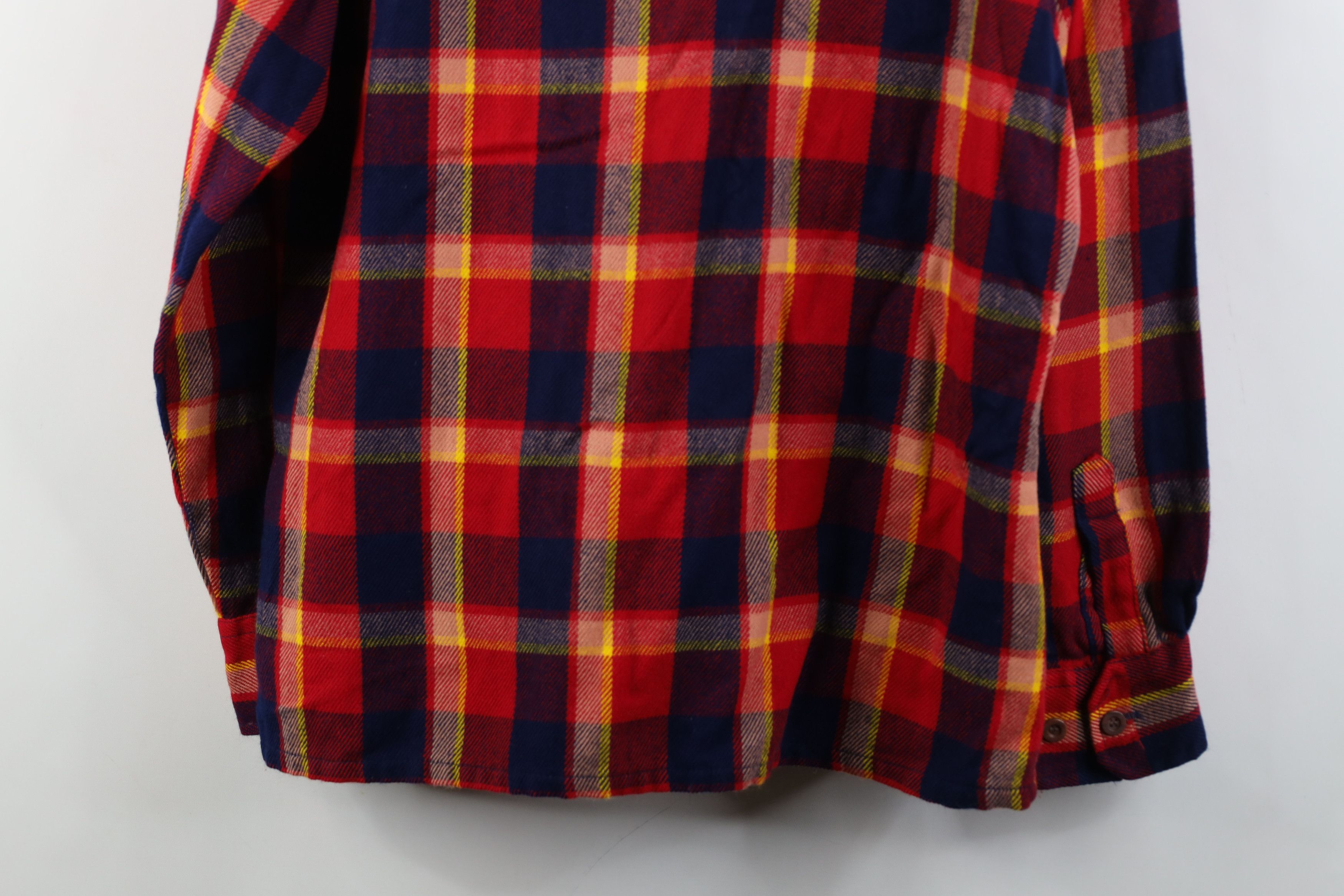 Vintage Vintage 70s Streetwear Knit Collared Button Shirt Plaid Size US M / EU 48-50 / 2 - 12 Thumbnail