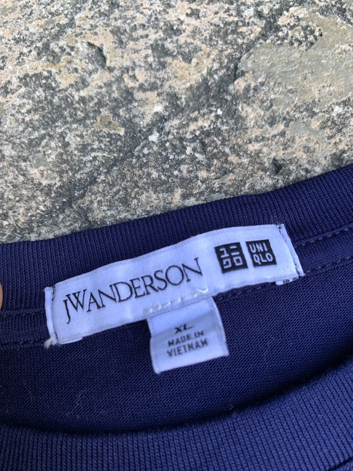 JW Anderson × Uniqlo Uniqlo x JWAnderson Extra Waist Small Embroidery Logo Top Size XL / US 12-14 / IT 48-50 - 9 Thumbnail