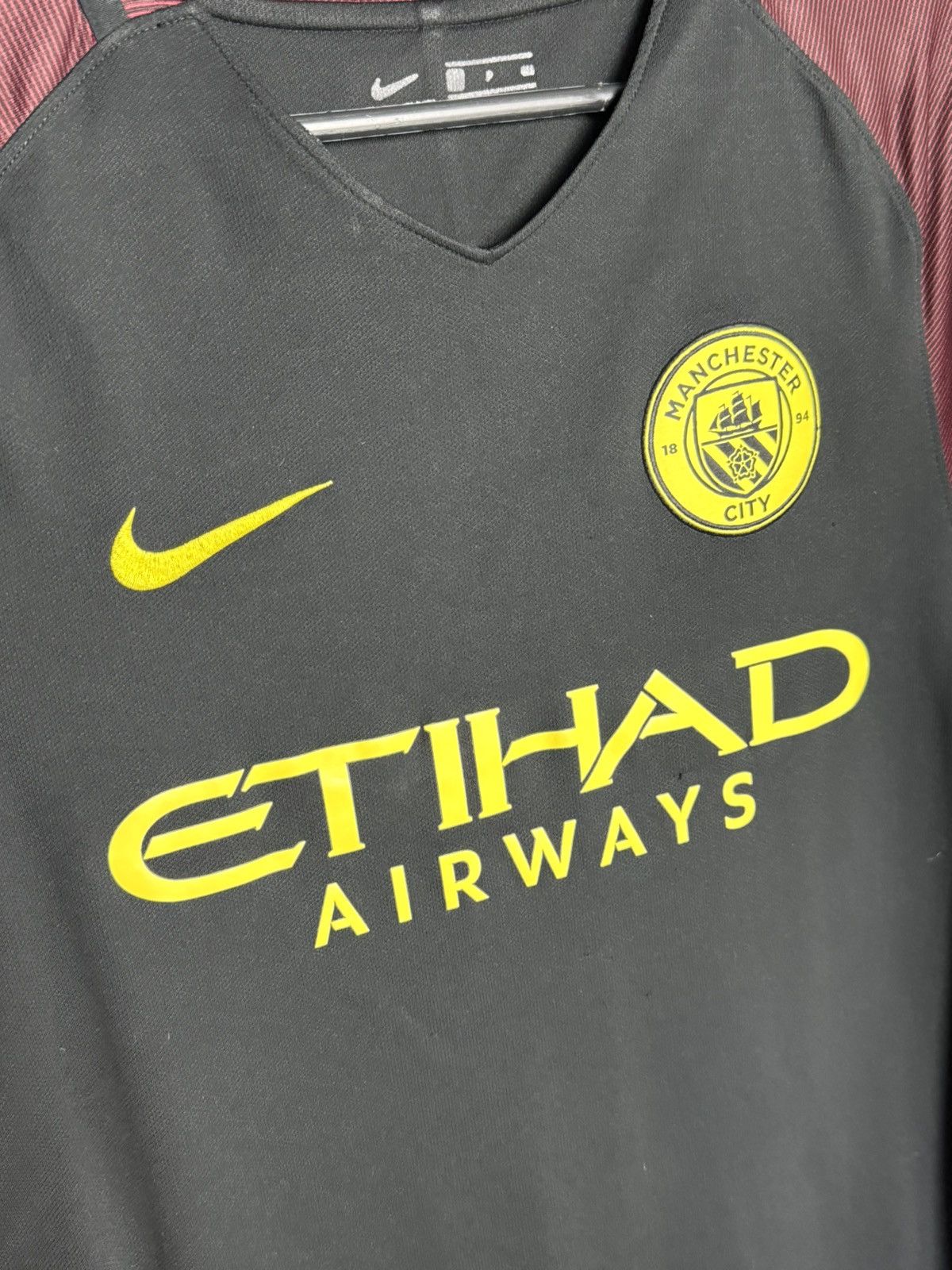 Nike Manchester City 16/17 Away Kun Aguero Football Jersey Size US S / EU 44-46 / 1 - 4 Thumbnail