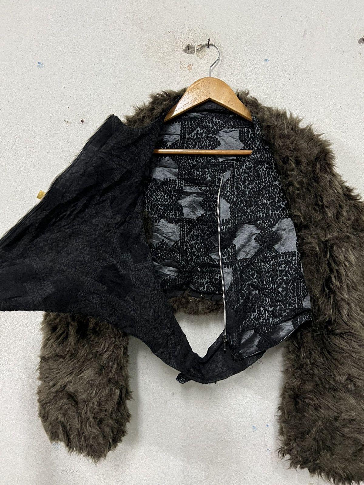Japanese Brand Fur Japanese Brand Size M / US 6-8 / IT 42-44 - 4 Thumbnail