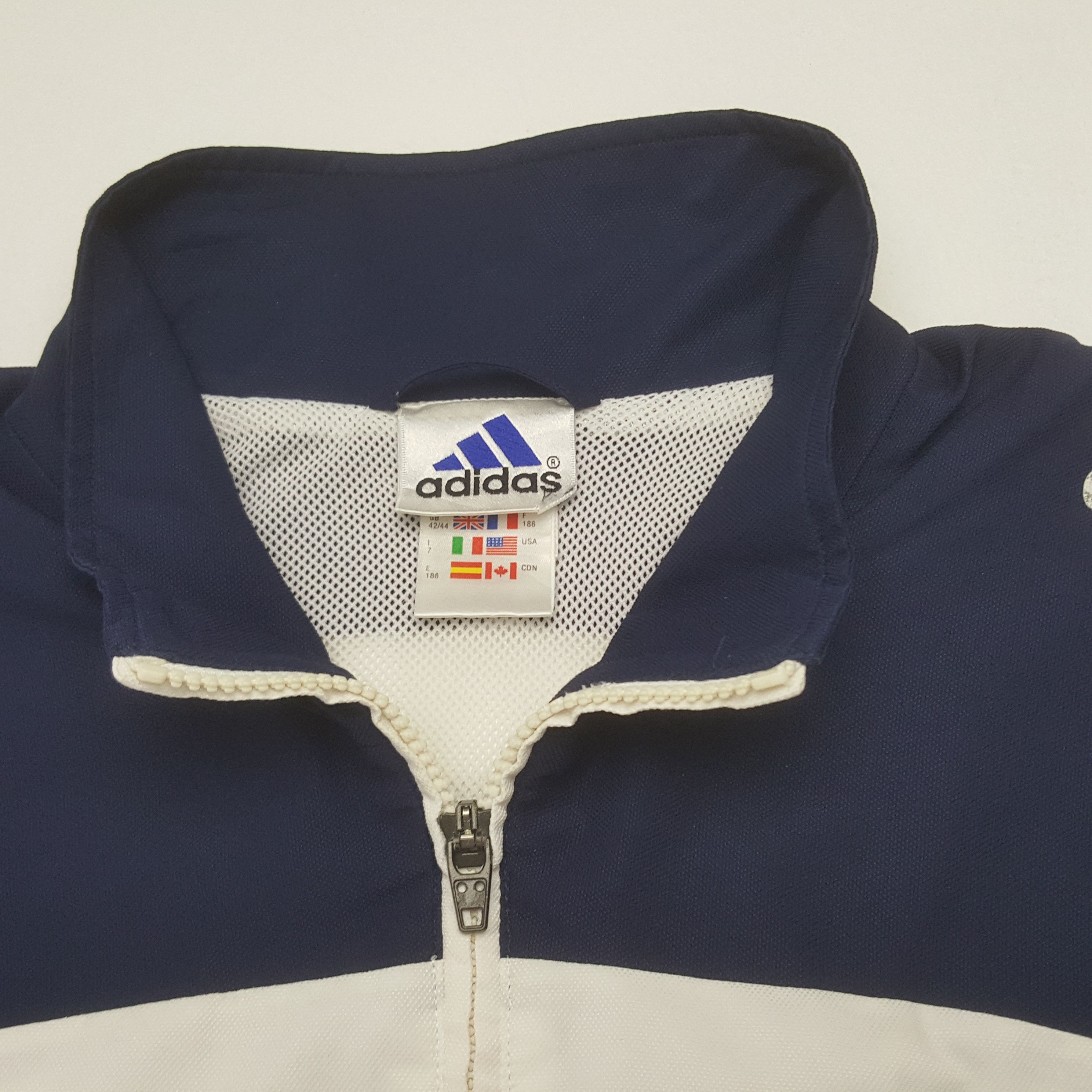 Adidas Vintage Adidas Argentina Football Team Jacket C306N3 Size US XL / EU 56 / 4 - 5 Thumbnail