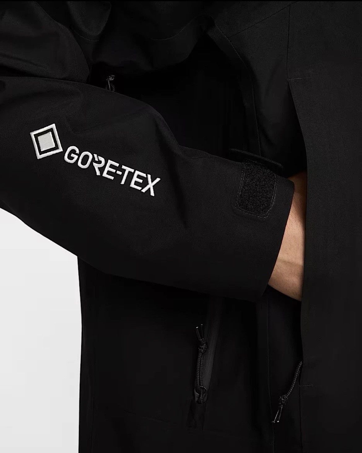 Nike Nike ACG Storm-FIT ADV GORE-TEX Jacket FV8641-010 Men Size S Size US S / EU 44-46 / 1 - 4 Thumbnail