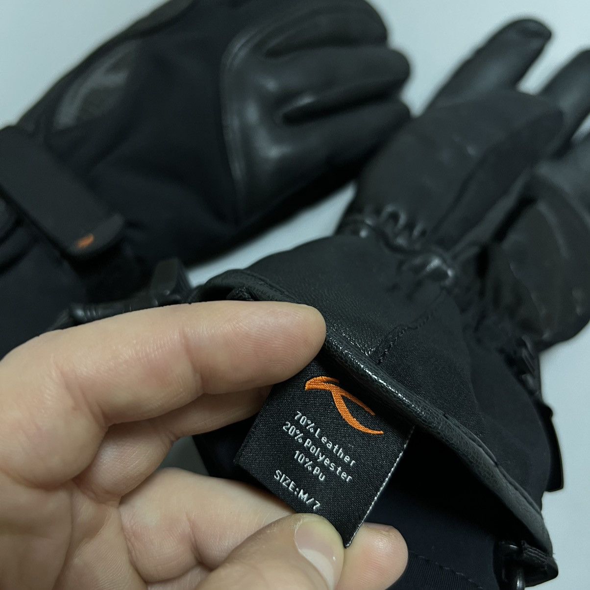 KJUS KJUS Ski Snowboard Gloves PrimaLoft Leather Black Size ONE SIZE - 18 Thumbnail