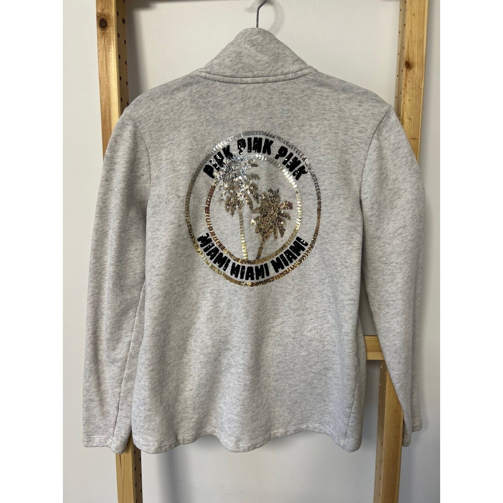 Other Pink Victoria's Secret Miami Sweatshirt Sequin Palm Trees xs Size XS / US 0-2 / IT 36-38 - 2 Thumbnail
