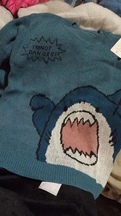Aran Isles Knitwear × Japanese Brand Sweater Cartoon Shark Print Size US M / EU 48-50 / 2 - 2 Thumbnail