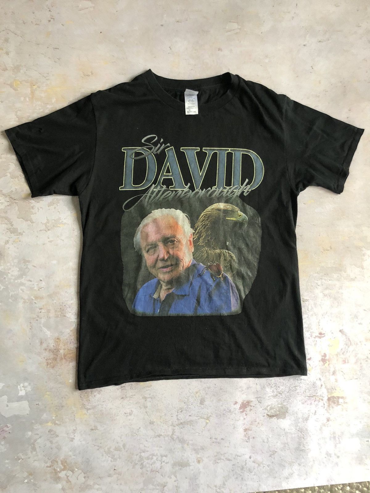 Vintage 90s y2k faded Sir David Attenborough vintage photo tee Size US M / EU 48-50 / 2 - 1 Thumbnail
