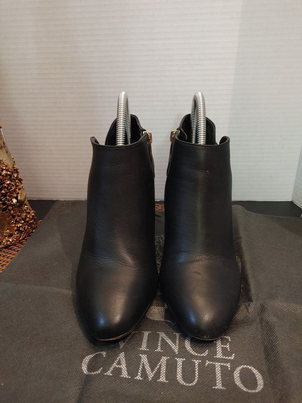 Vince Camuto Vince Camuto Lokaire Leather Booties Size 7.5 Size US 7.5 / IT 37.5 - 3 Thumbnail
