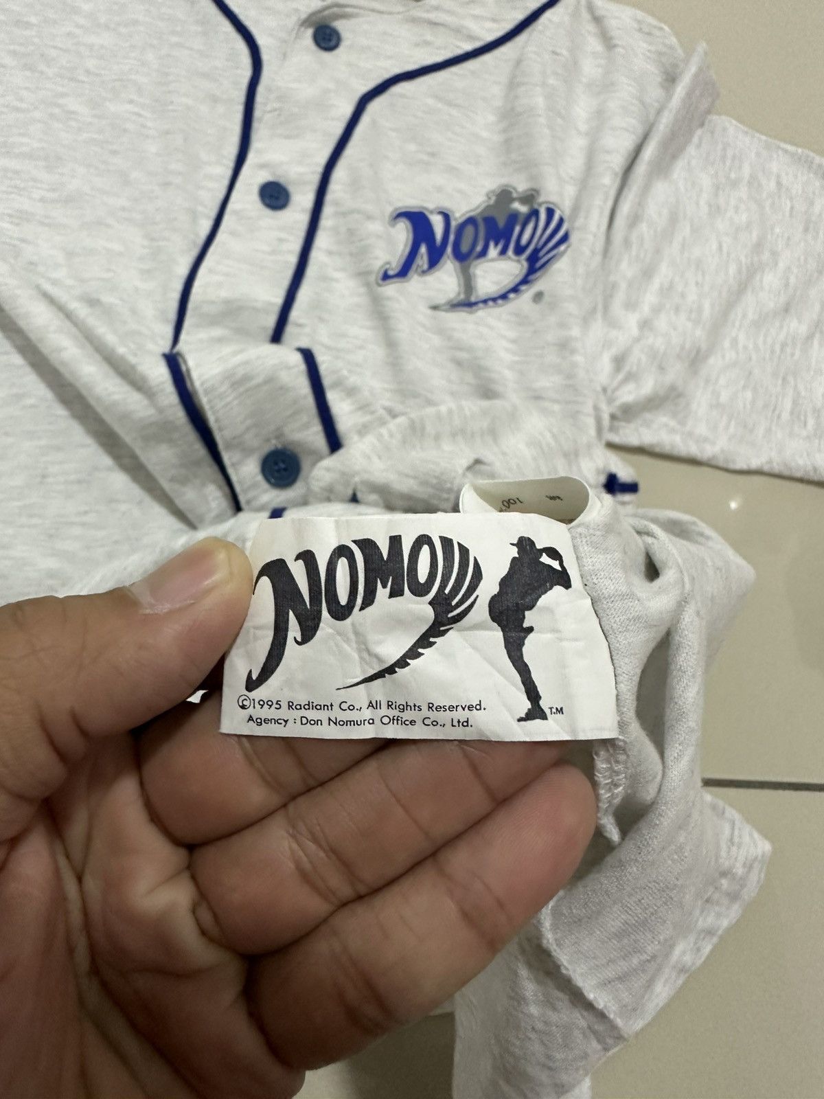 MLB Vintage 95’s Hideo Nomo Dodgers lengendary The Tornado Size US M / EU 48-50 / 2 - 4 Thumbnail