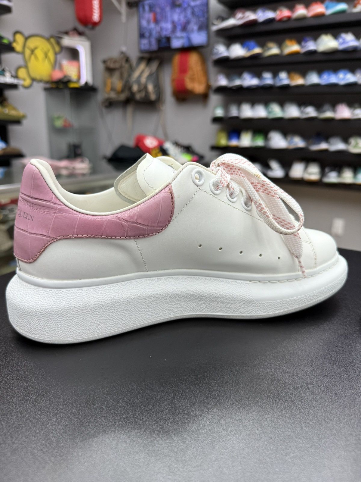 Alexander McQueen MCQUEEN Oversized Womens White Pink Sneakers Size 39.5 / 9.5 Size US 9 / IT 39 - 17 Thumbnail