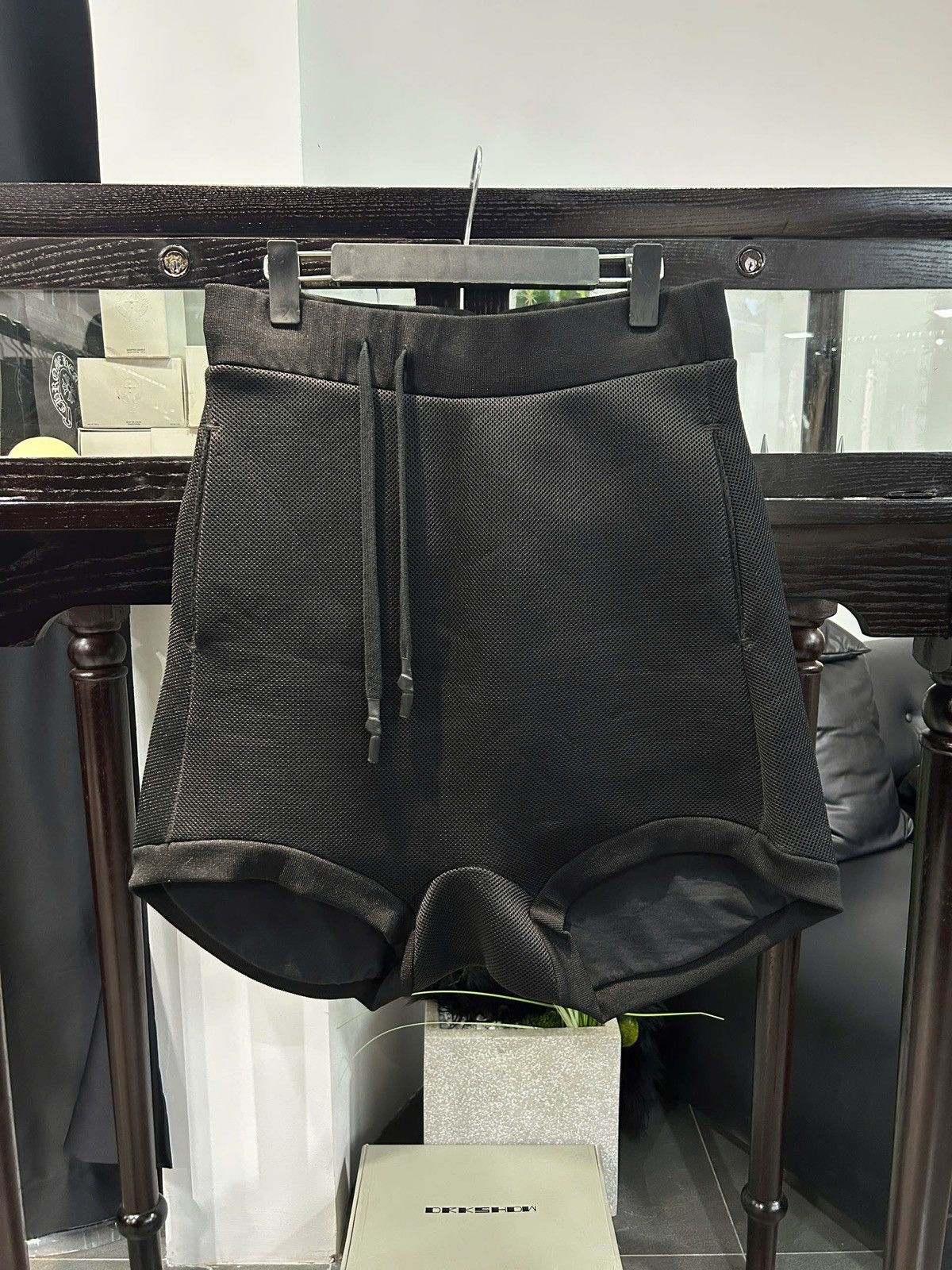 11 By Boris Bidjan Saberi 11 BY BORIS BIDJAN SABERI Layer 1 Polyester Size US 32 / EU 48 - 1 Thumbnail