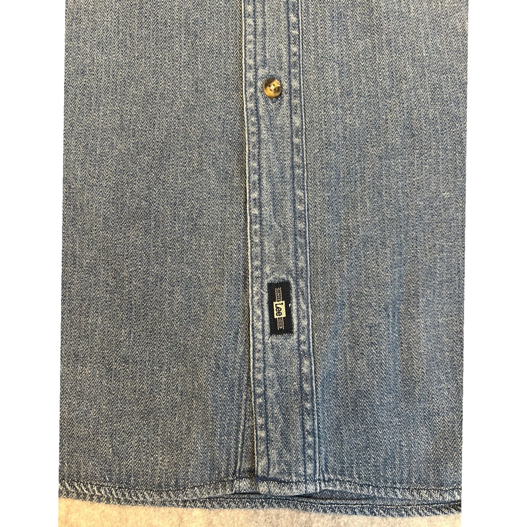 Lee Lee Shirt Mens XL Long Sleeve Pocket Chambray Button-Down Herringbone Blue Size US XL / EU 56 / 4 - 5 Thumbnail