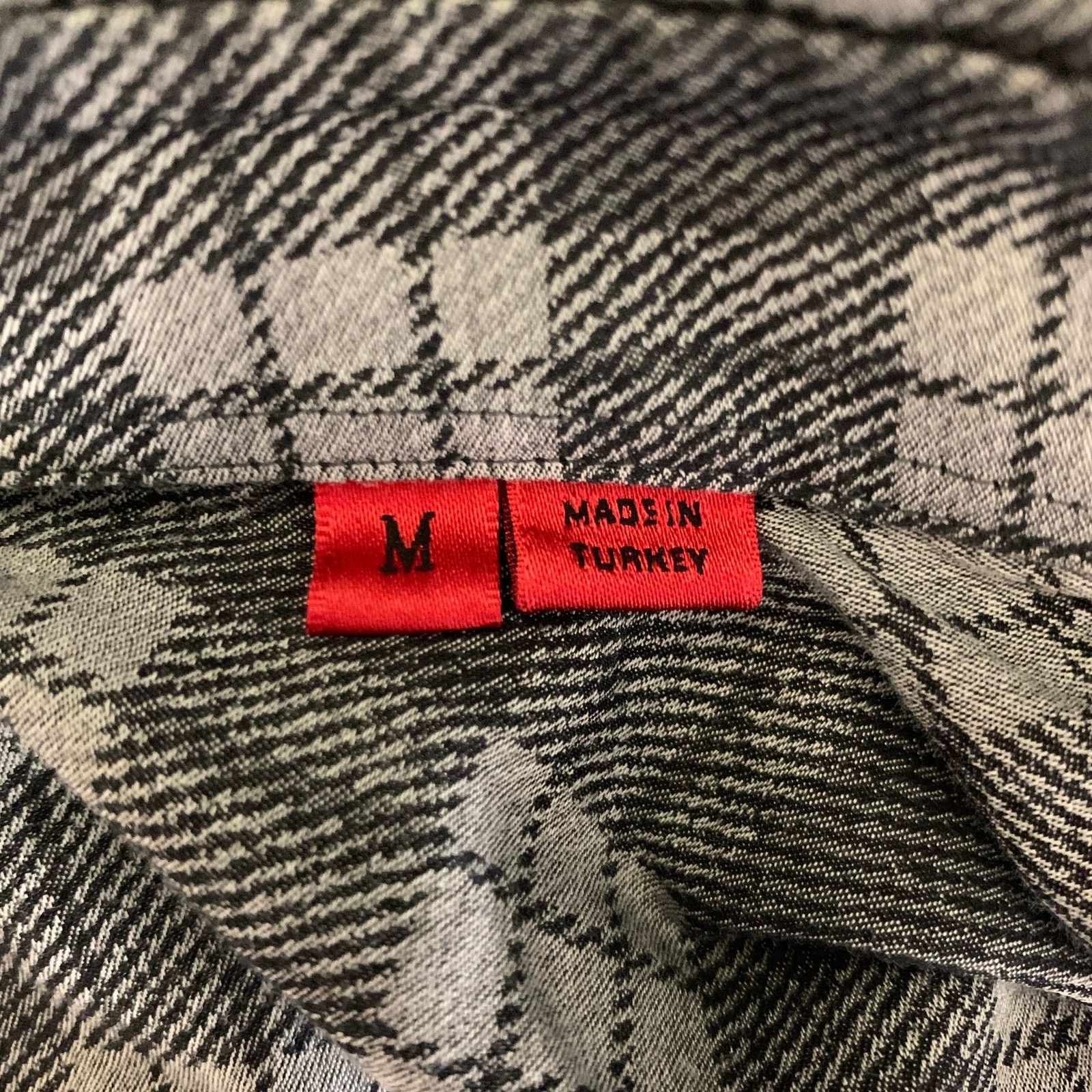 Hugo Boss HUGO BOSS Size M Grey Plaid Cotton Long Sleeve Shirt Size US M / EU 48-50 / 2 - 5 Thumbnail