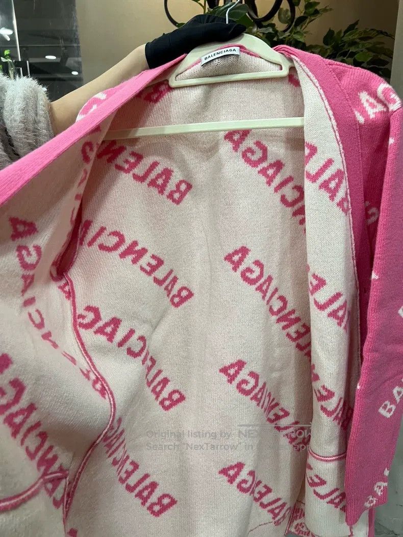 Balenciaga Balenciaga Pink Lettering Print Wool Sweater Size US XS / EU 42 / 0 - 5 Thumbnail