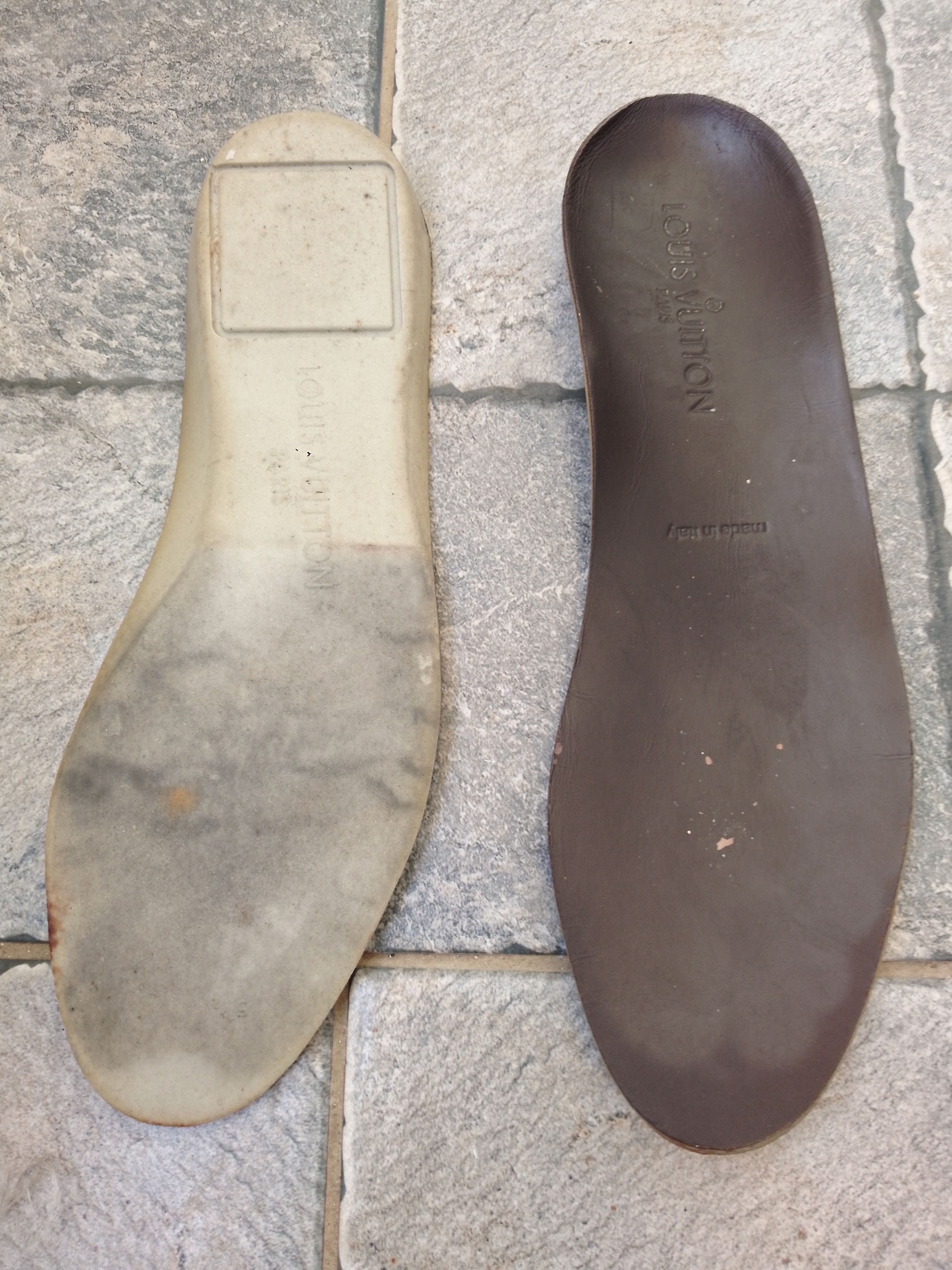Louis Vuitton Run Away leather low trainers Size US 6 / EU 39 - 9 Thumbnail