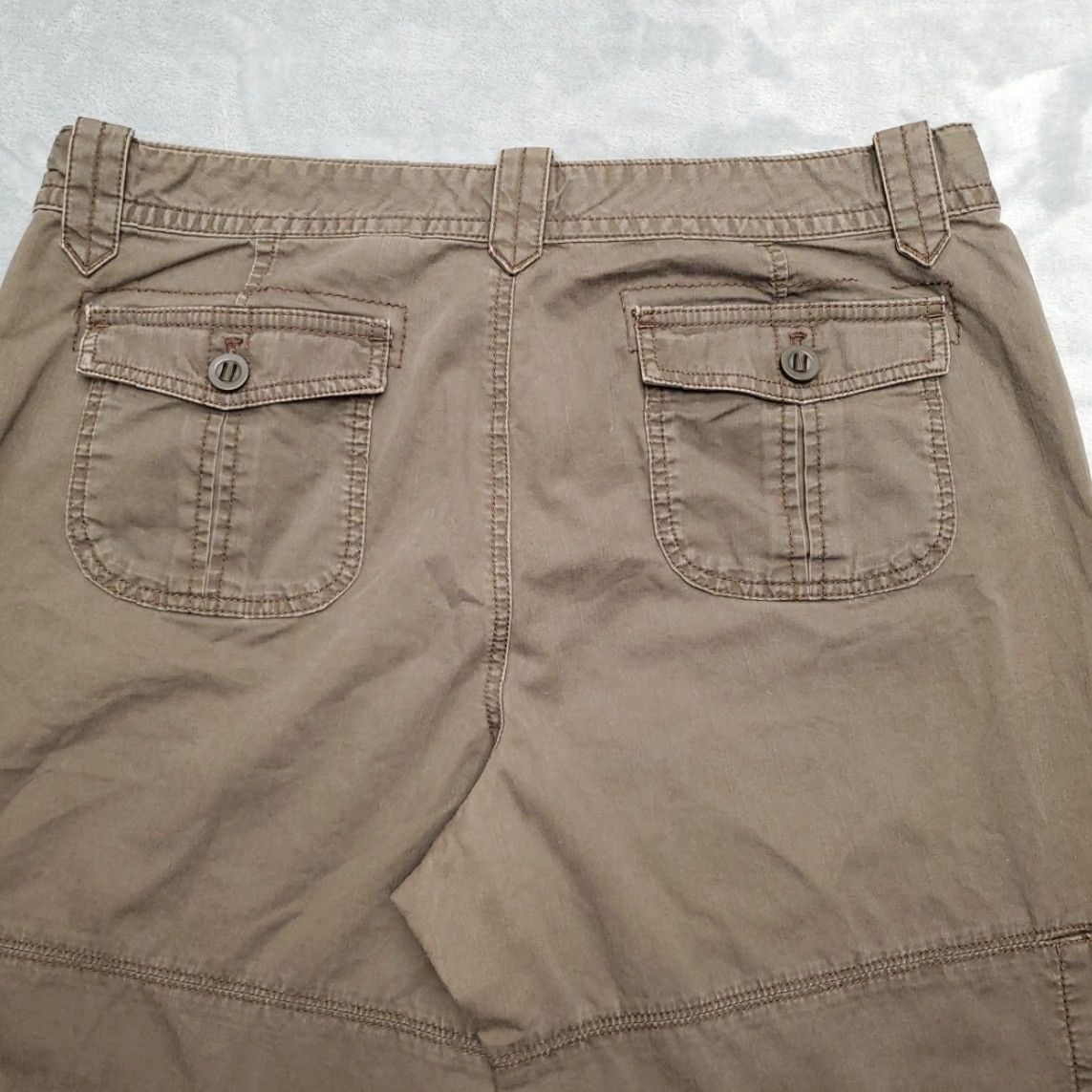 Eddie Bauer VINTAGE Eddie Bauer Pants Women 16 Green Cargo Capri Flat Front Lightweight Outdoor Gorp Size 38" / US 16 / IT 52 - 6 Thumbnail