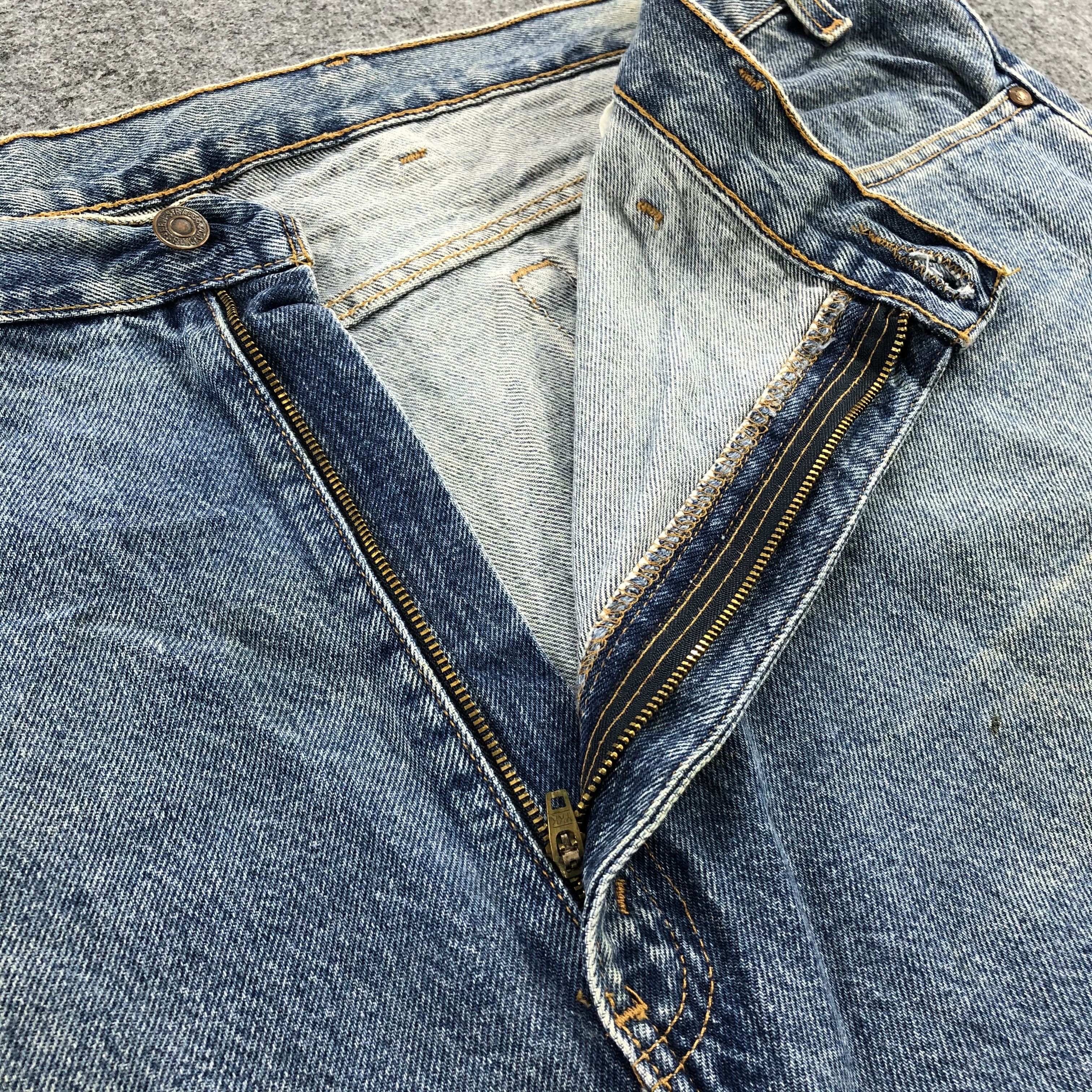 Levi's W47 Vintage Levis Jeans Lot 514 Dirty Washed Denim-J1016 Size US 44 / EU 60 - 8 Thumbnail