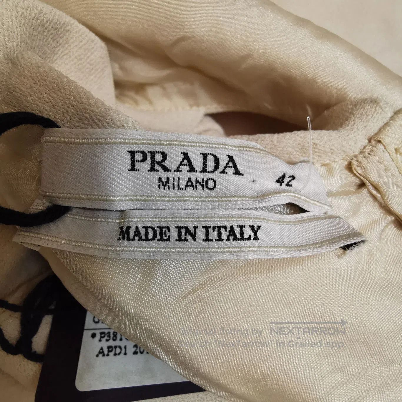 Prada Prada Solid V-Neck Dress Size 42 . Size US 42 / EU 58 - 3 Thumbnail