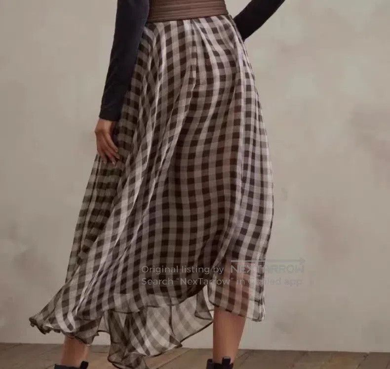 Brunello Cucinelli Brunello Cucinelli Lightweight Plaid Skirt Size 28" / US 6 / IT 42 - 1 Thumbnail