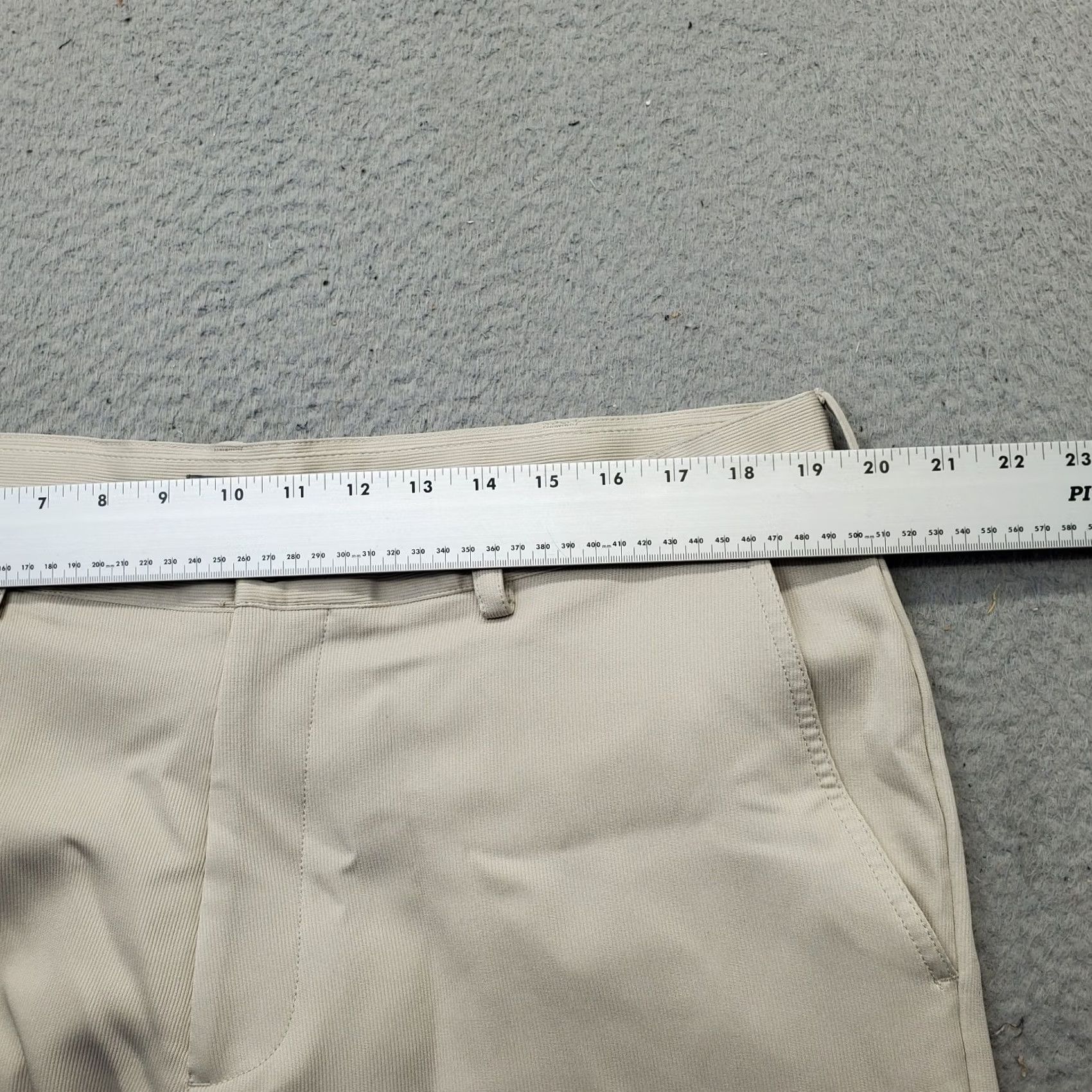 Izod IZOD Mens 38 Chino Pants Tan 100% Cotton Stretch Regular Size 38 Size US 38 / EU 54 - 6 Thumbnail