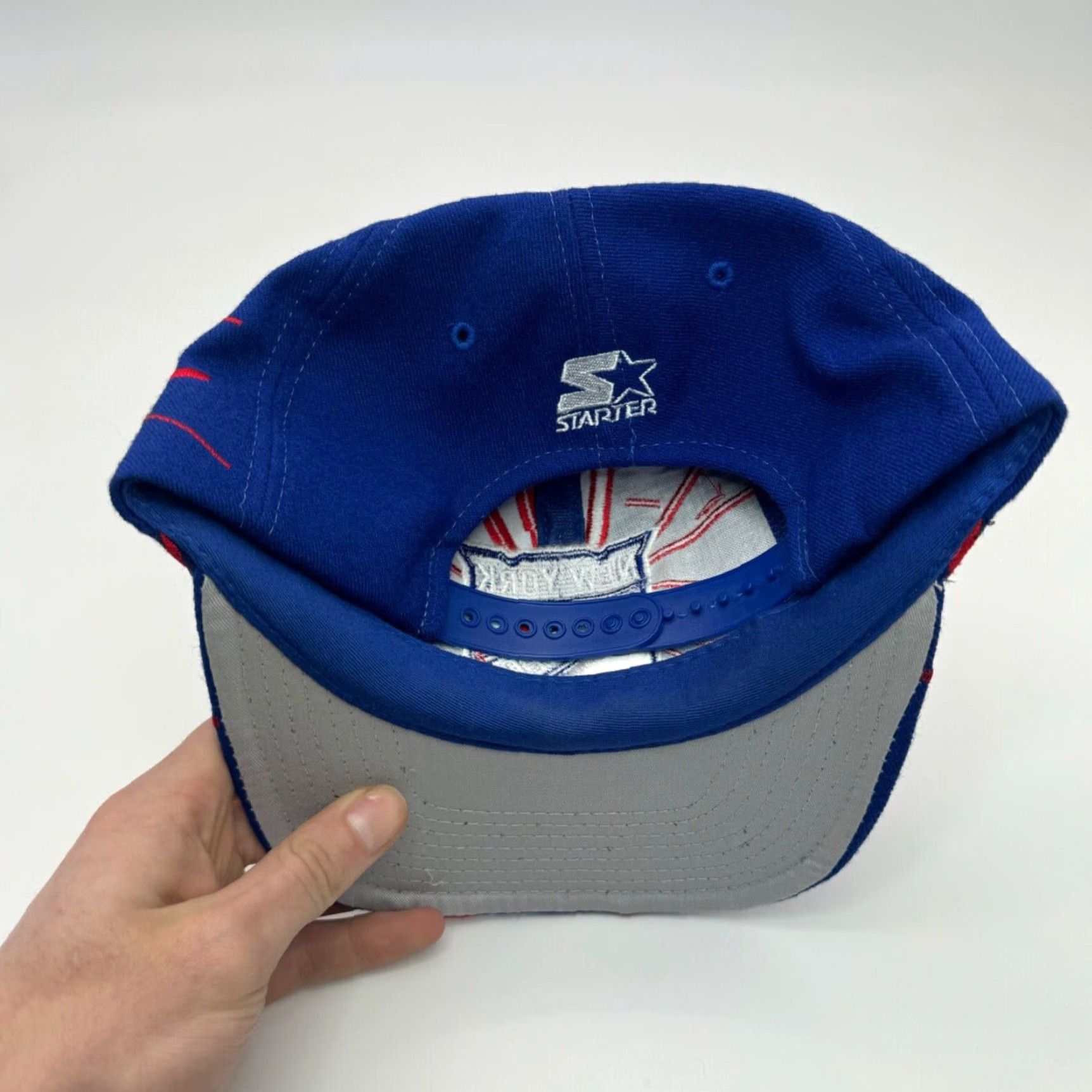 Starter Vintage Starter NHL New York Rangers Shockwave All Over Wool Snapback Hat, 90s College Retro Sports Cap, Men's Adjustable Baseball Style Size ONE SIZE - 6 Thumbnail