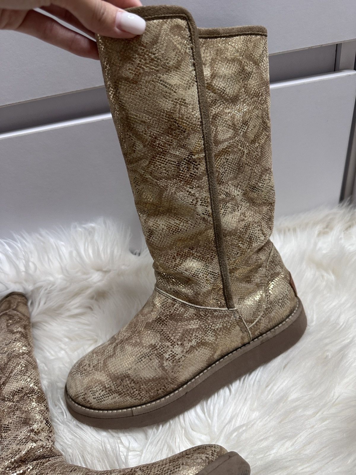 Ugg UGG Y2K Classic Tall Fancy 5998 Chestnut Gold Logo 38 Size US 7 / IT 37 - 3 Thumbnail