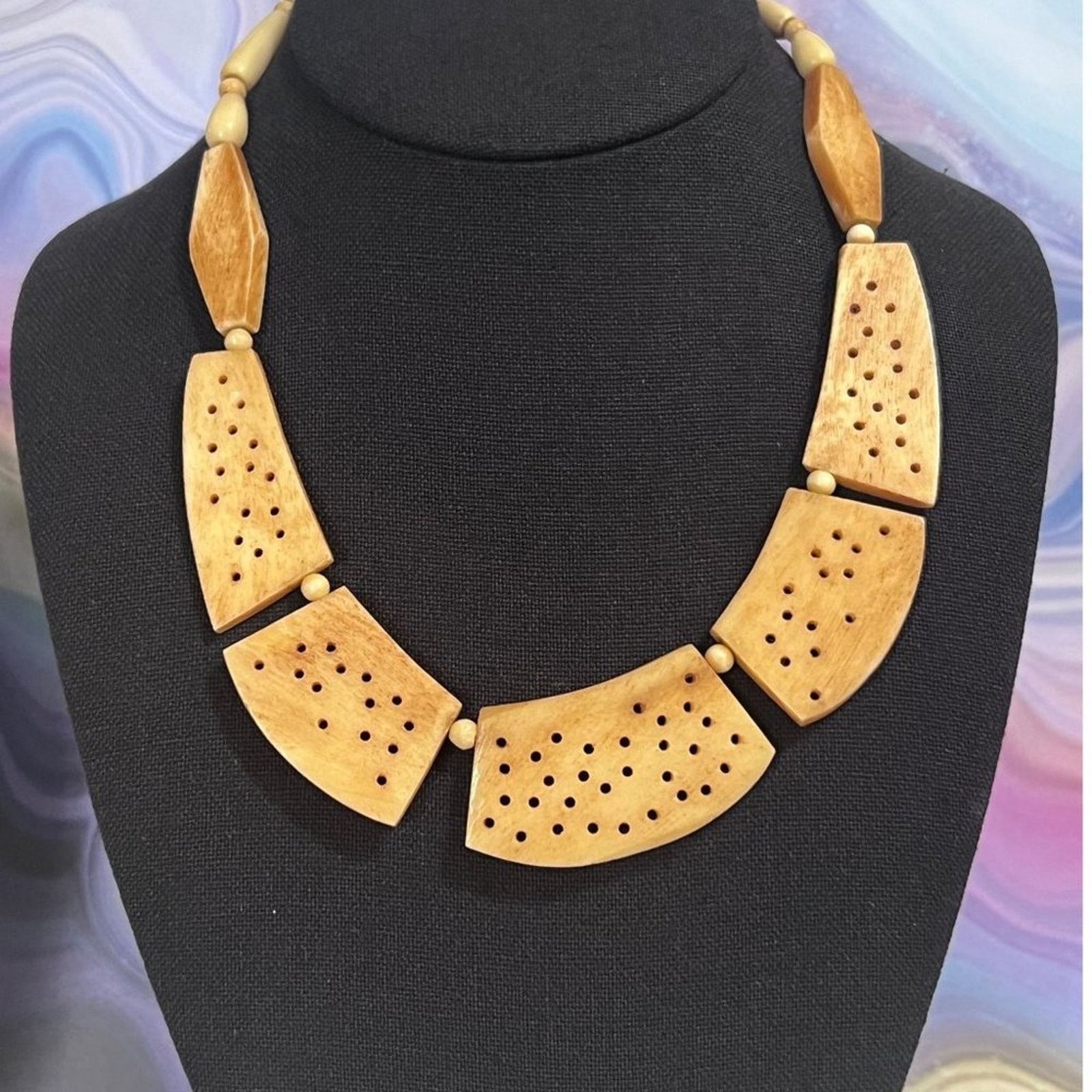 & Other Stories Vintage - Carved Necklace Size ONE SIZE - 3 Thumbnail