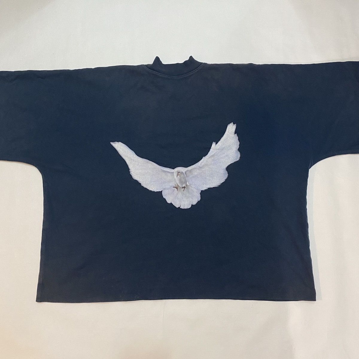 Balenciaga × Japanese Brand × Kanye West Balenciaga Cropped Dove T-Shirt YZY GAP Size US M / EU 48-50 / 2 - 2 Thumbnail