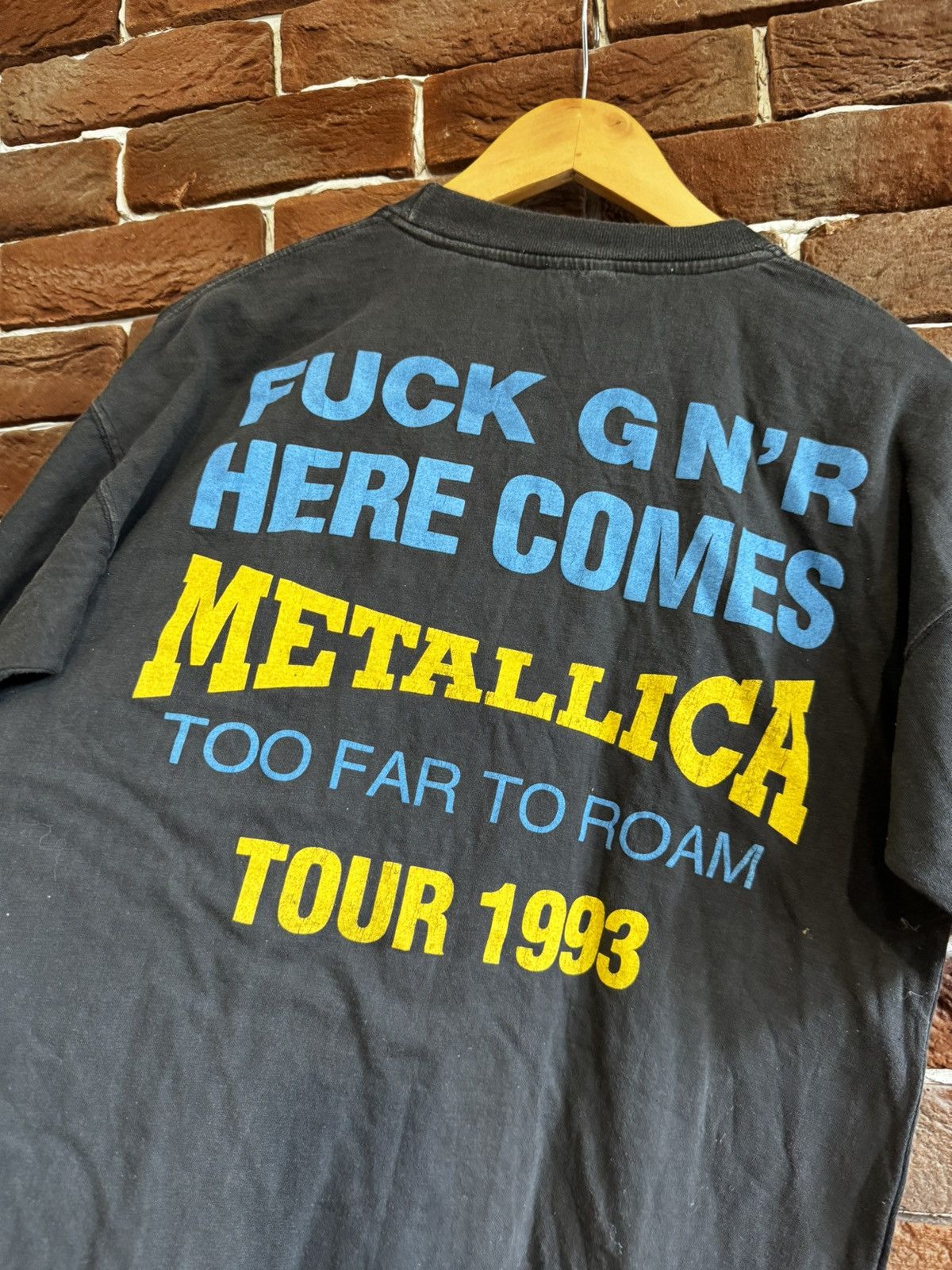 Band Tees Rare Vintage 90s Metallica Fuck Guns n Roses Metal Band Tee Size US L / EU 52-54 / 3 - 4 Thumbnail