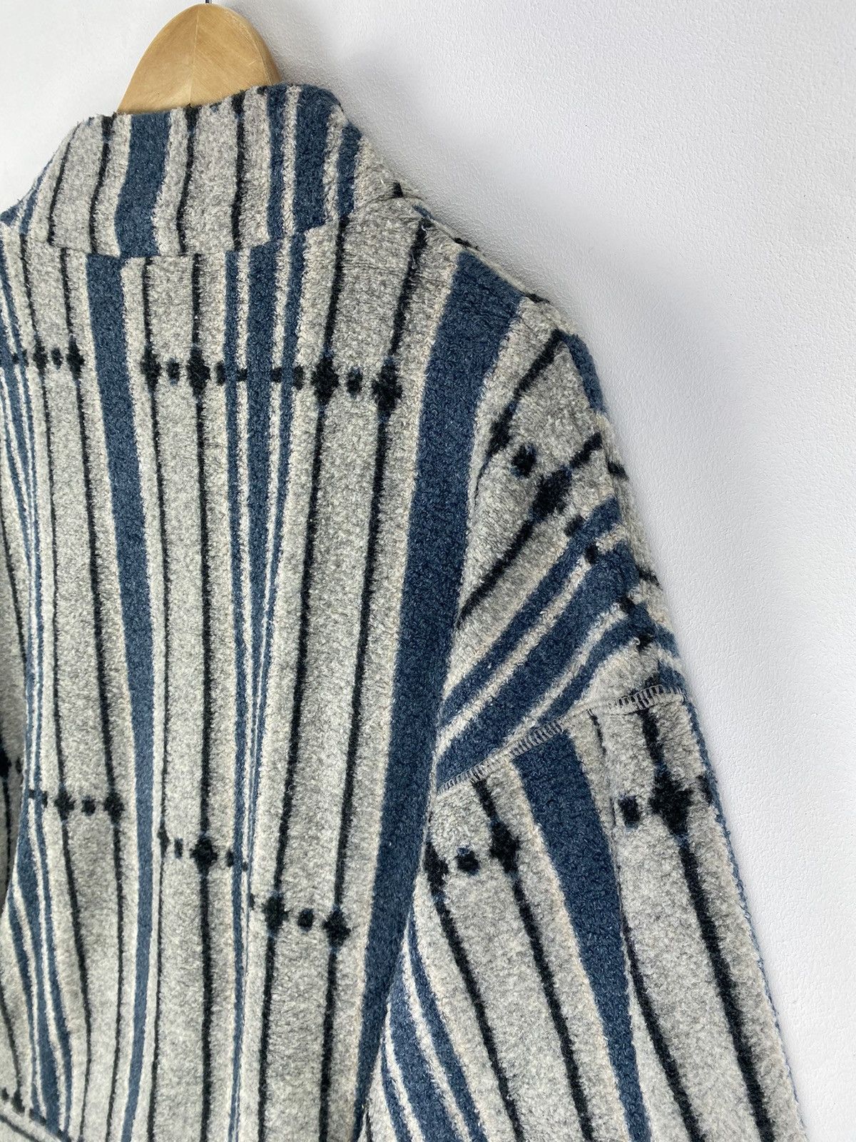 Ellesse Vintage 90’s Ellesse Striped Fleece Sweater Pullover Size US L / EU 52-54 / 3 - 5 Thumbnail